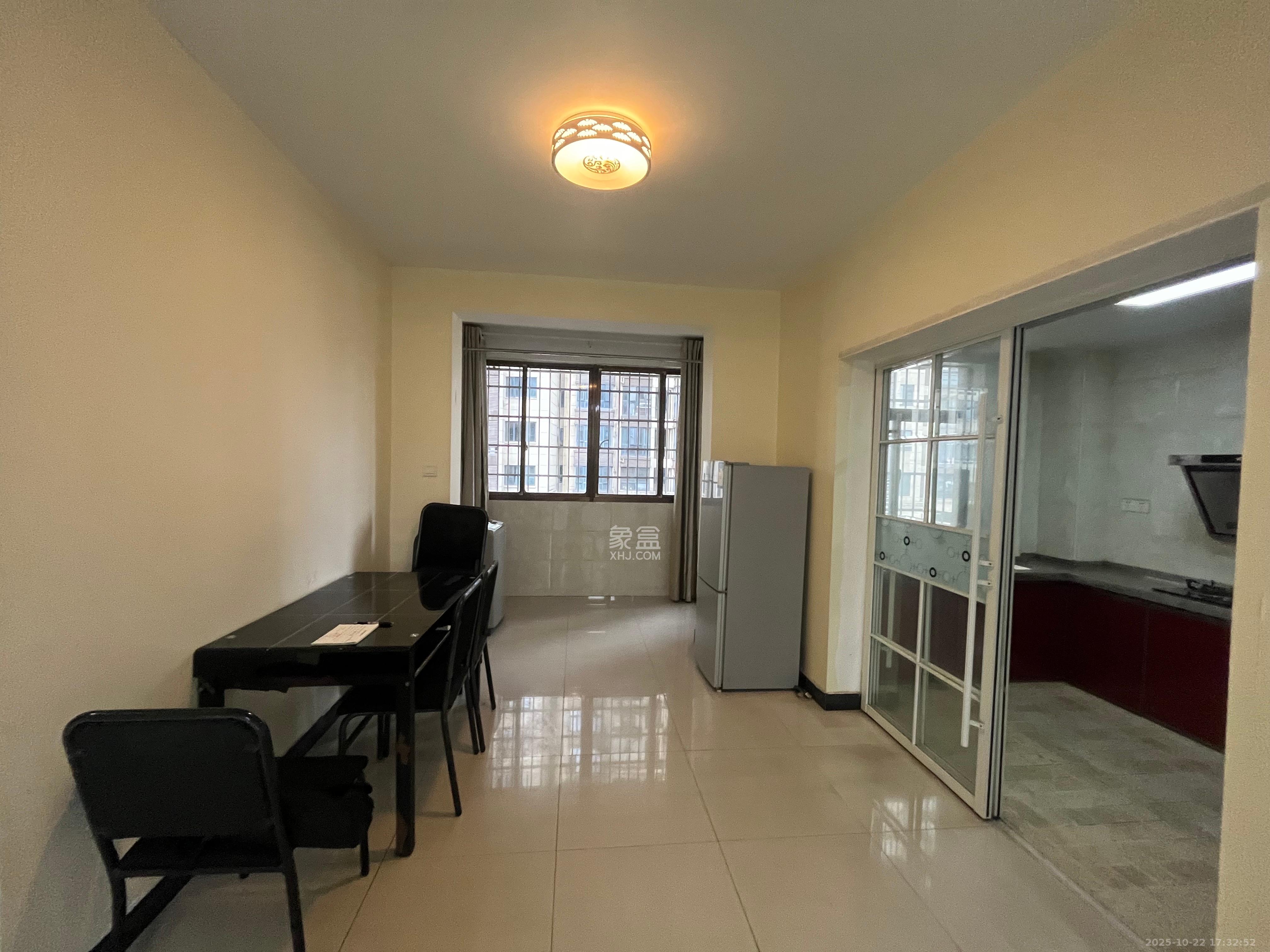 金峰小区北院(七里营社区)  3室2厅2卫    1900.0元/月 金峰小区北院(七里营社区)  3室2厅2卫    1900.0元/月室内图