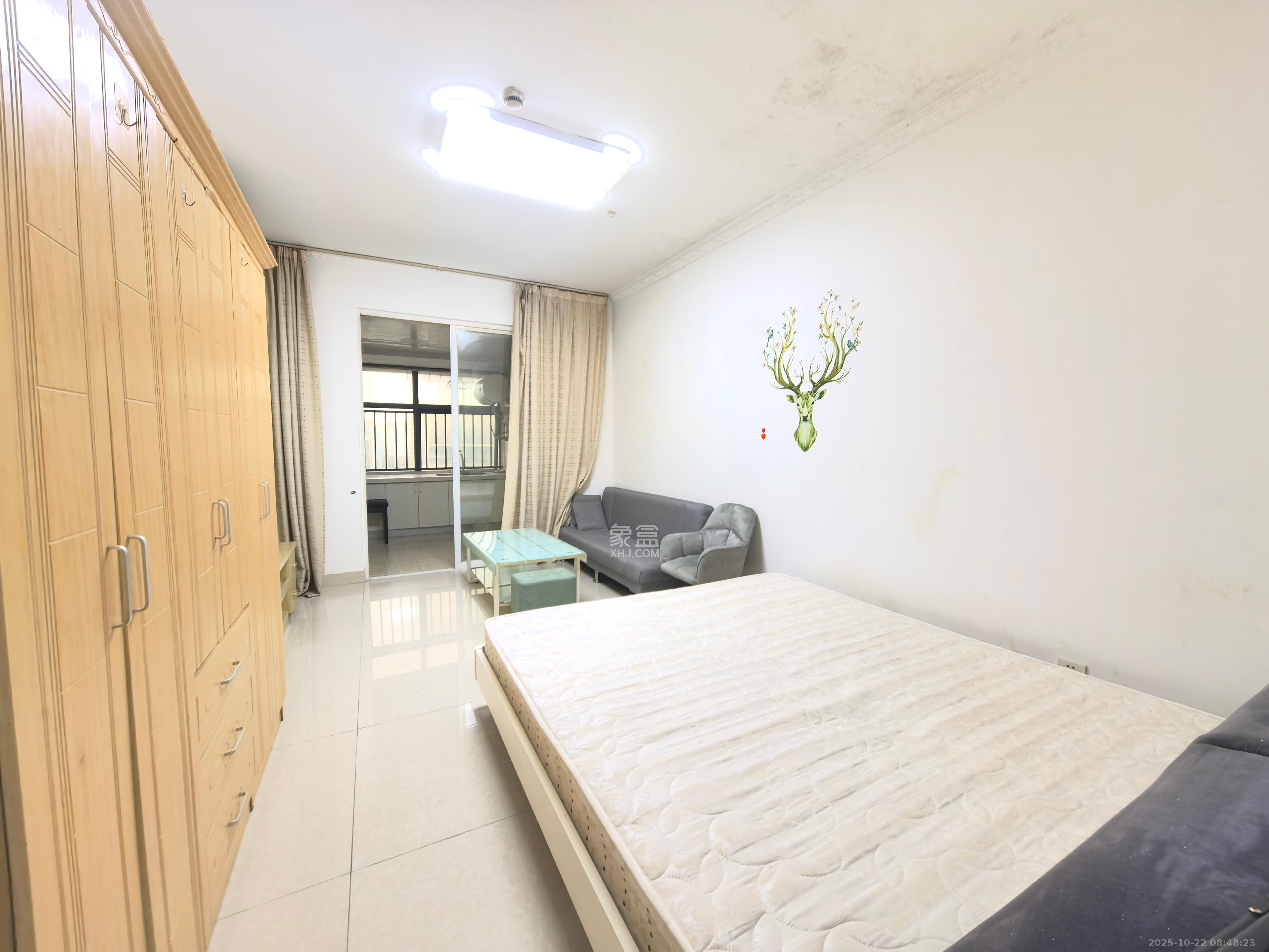 蓝湾国际广场 1室1厅1卫 1600.0元/月 蓝湾国际广场 1室1厅1卫 1600.0元/月室内图