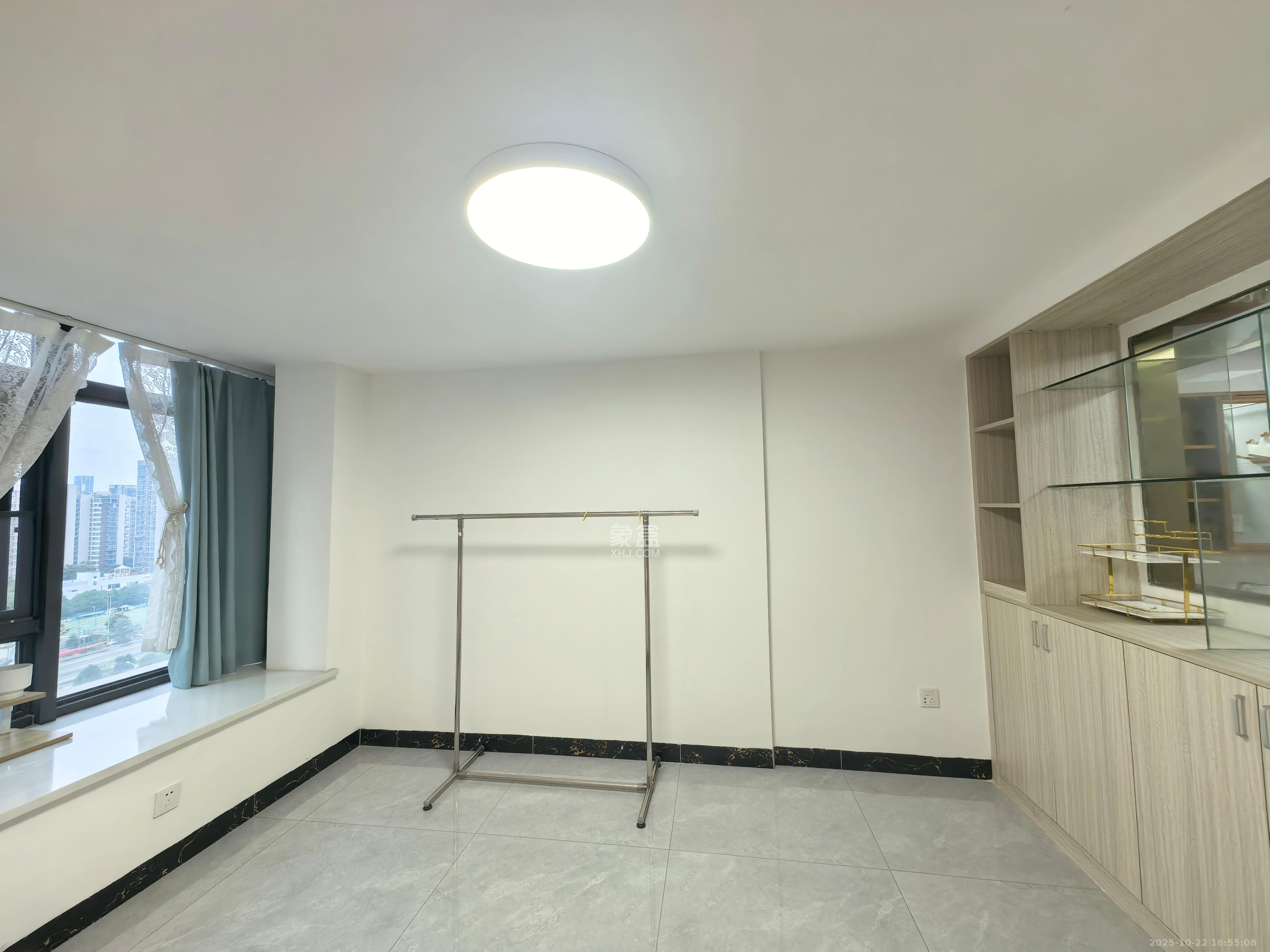 明昇壹城（明昇时代广场）三期  2室2厅2卫    2500.0元/月室内图