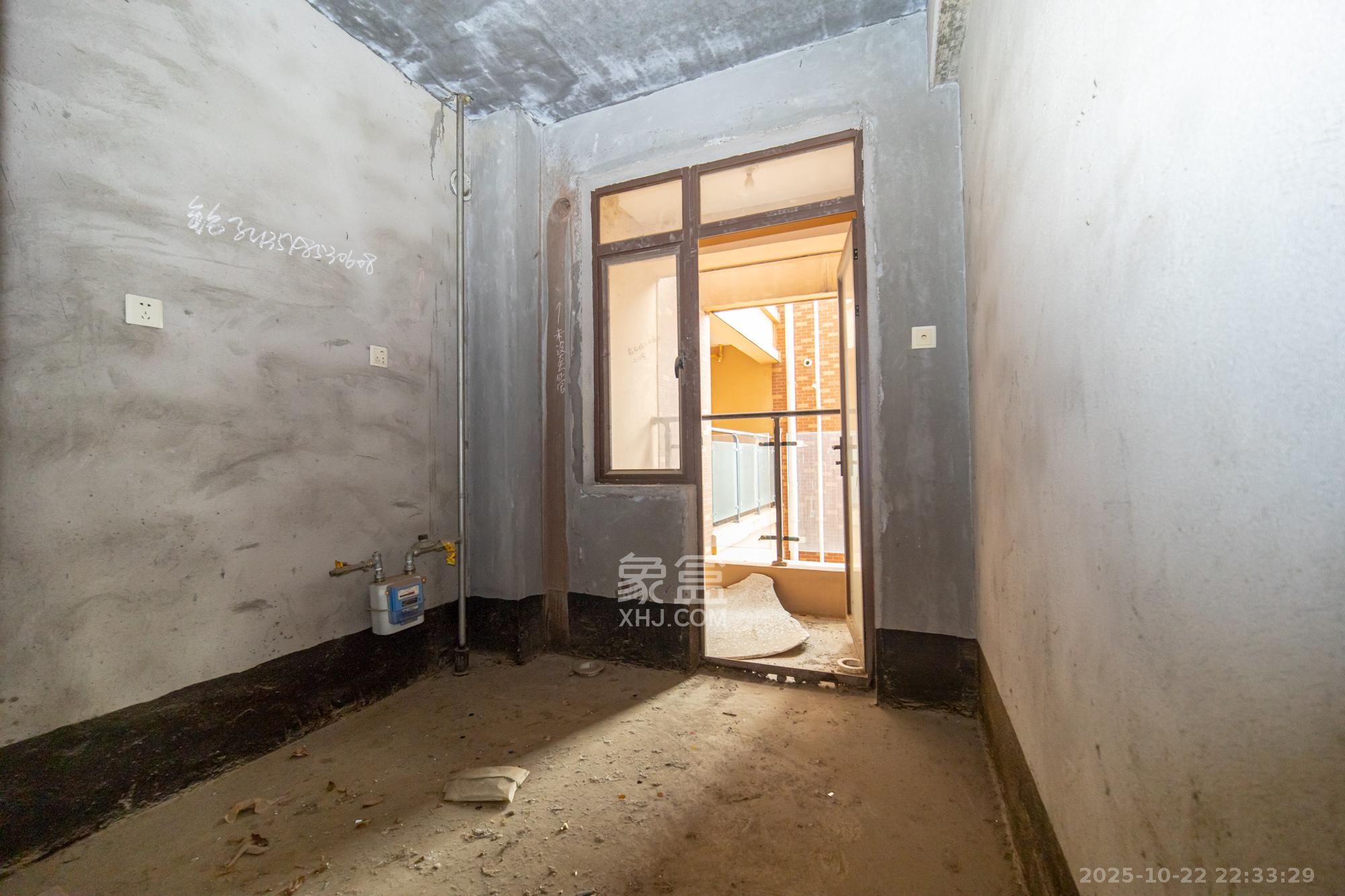 金色溪泉湾  3室2厅2卫    90.0万 金色溪泉湾  3室2厅2卫    90.0万厨房