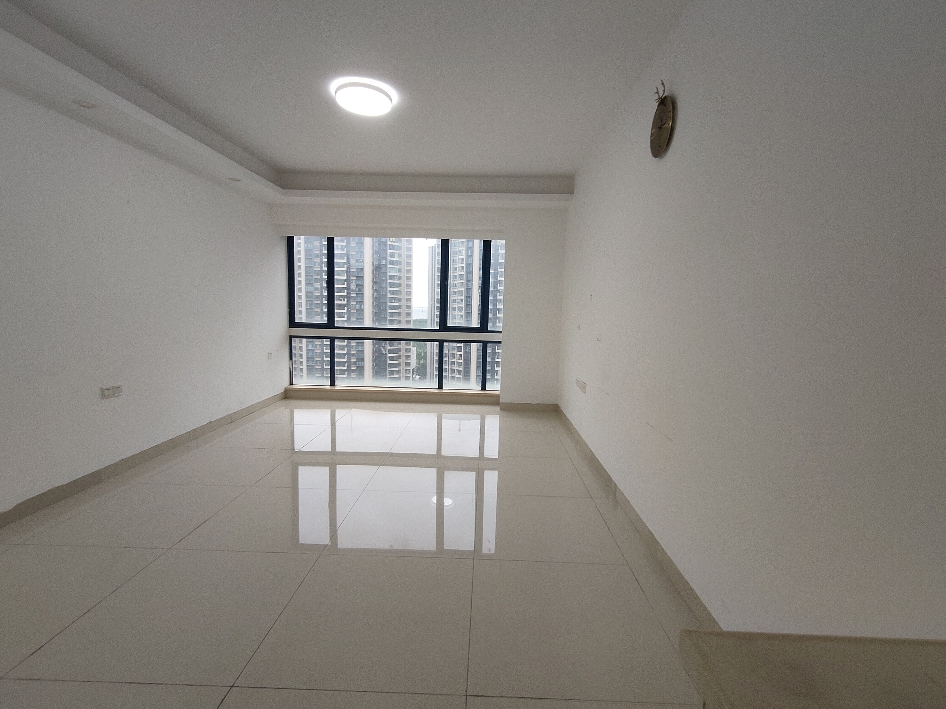 金城SOHO(海岸金城金城国际)  1室0厅1卫    2300.0元/月 金城SOHO(海岸金城金城国际)  1室0厅1卫    2300.0元/月