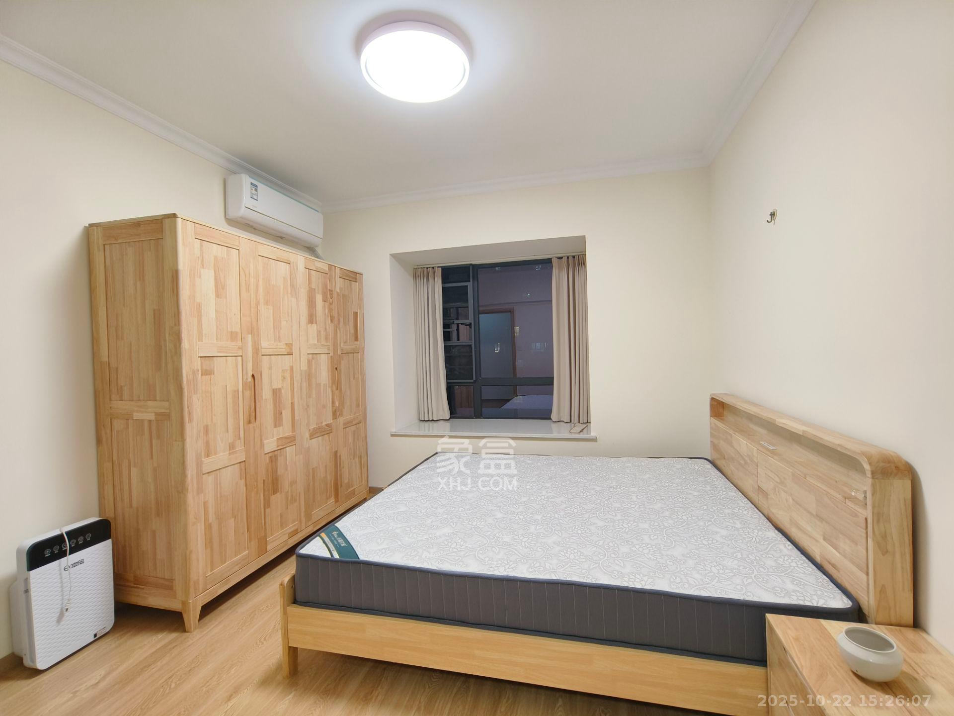 勤诚达新界  4室2厅2卫    2700.0元/月室内图