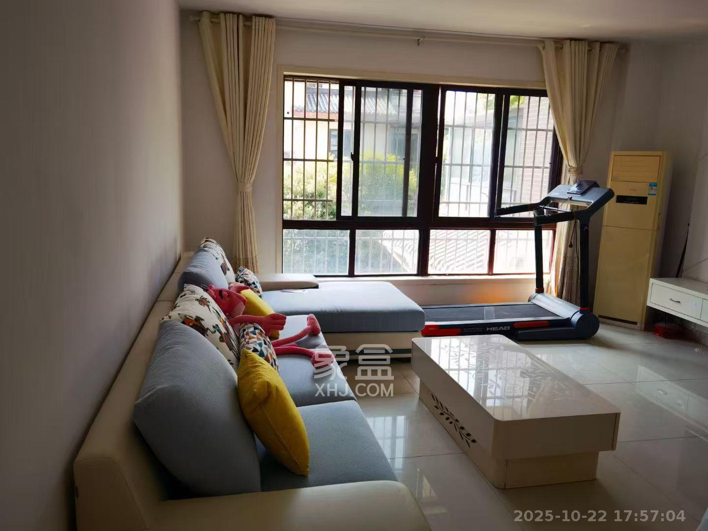 汀湘十里  4室1厅1卫    2000.0元/月 汀湘十里  4室1厅1卫    2000.0元/月