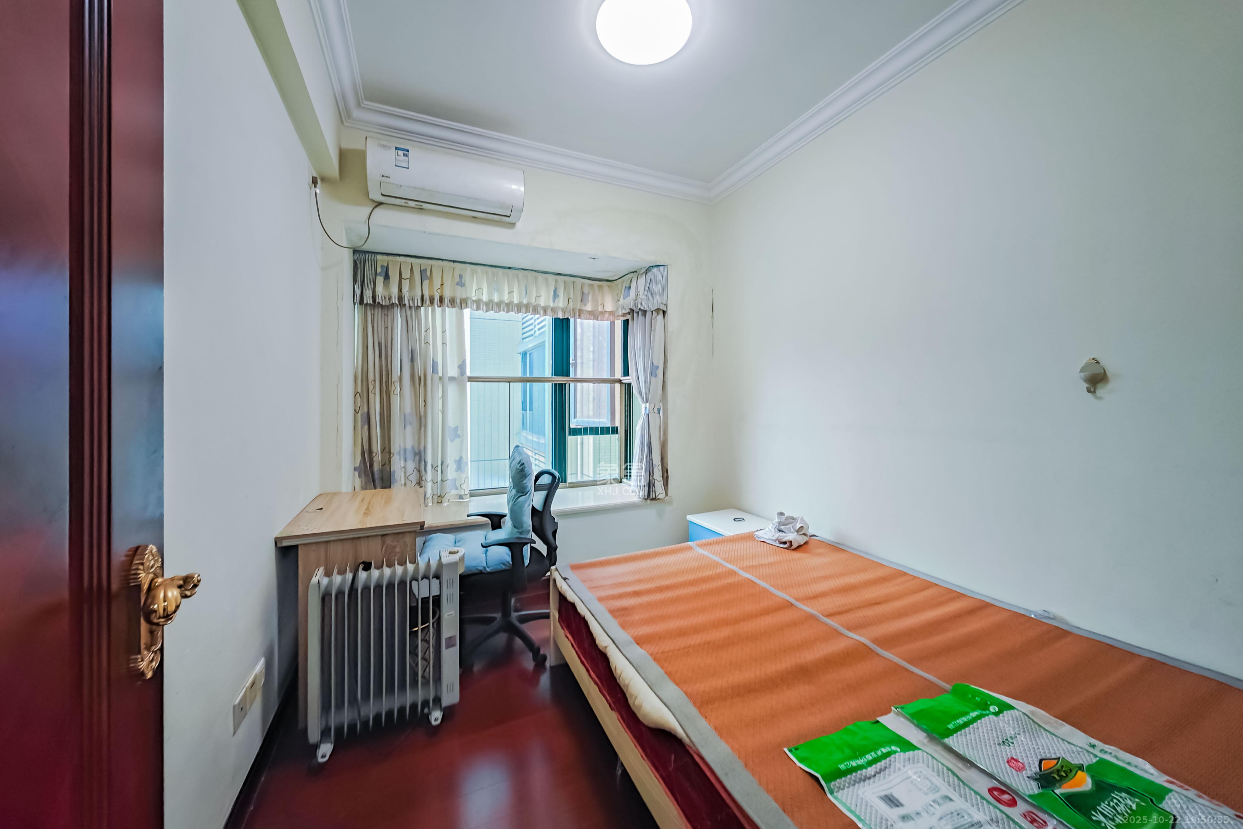 恒大绿洲  3室2厅2卫    108.0万其他