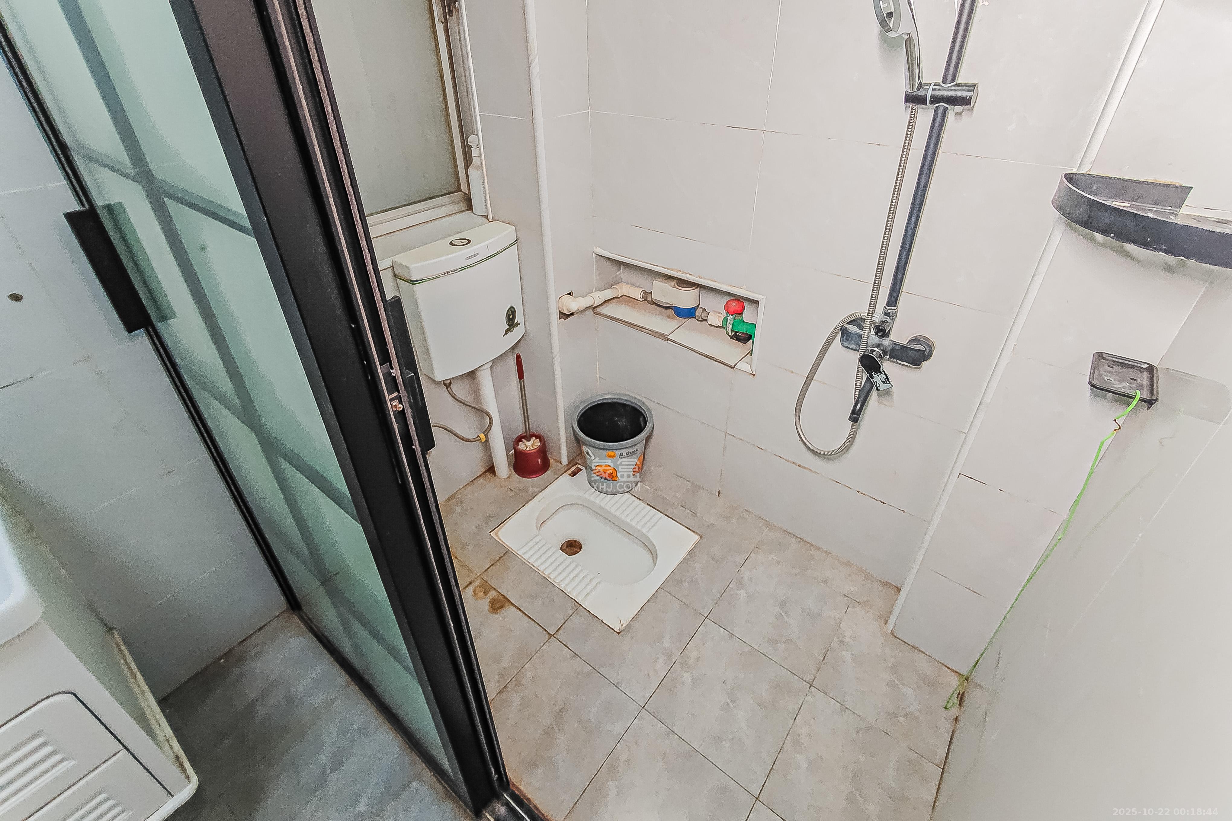 化工设计院  3室2厅1卫    80.0万卫生间