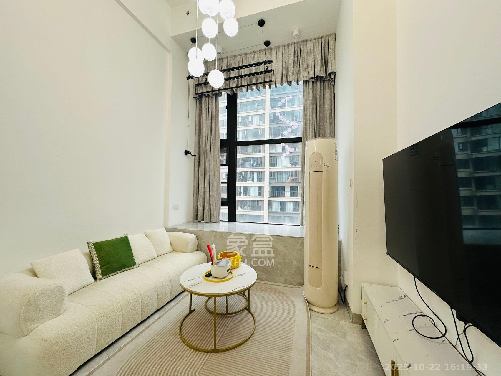 金茂建发泊悦  1室1厅1卫    2000.0元/月