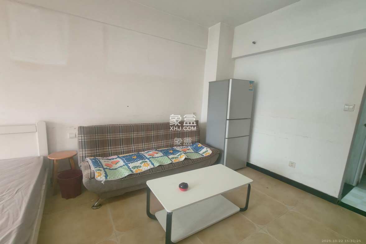 英郡年华  1室1厅1卫    1200.0元/月 英郡年华  1室1厅1卫    1200.0元/月室内图