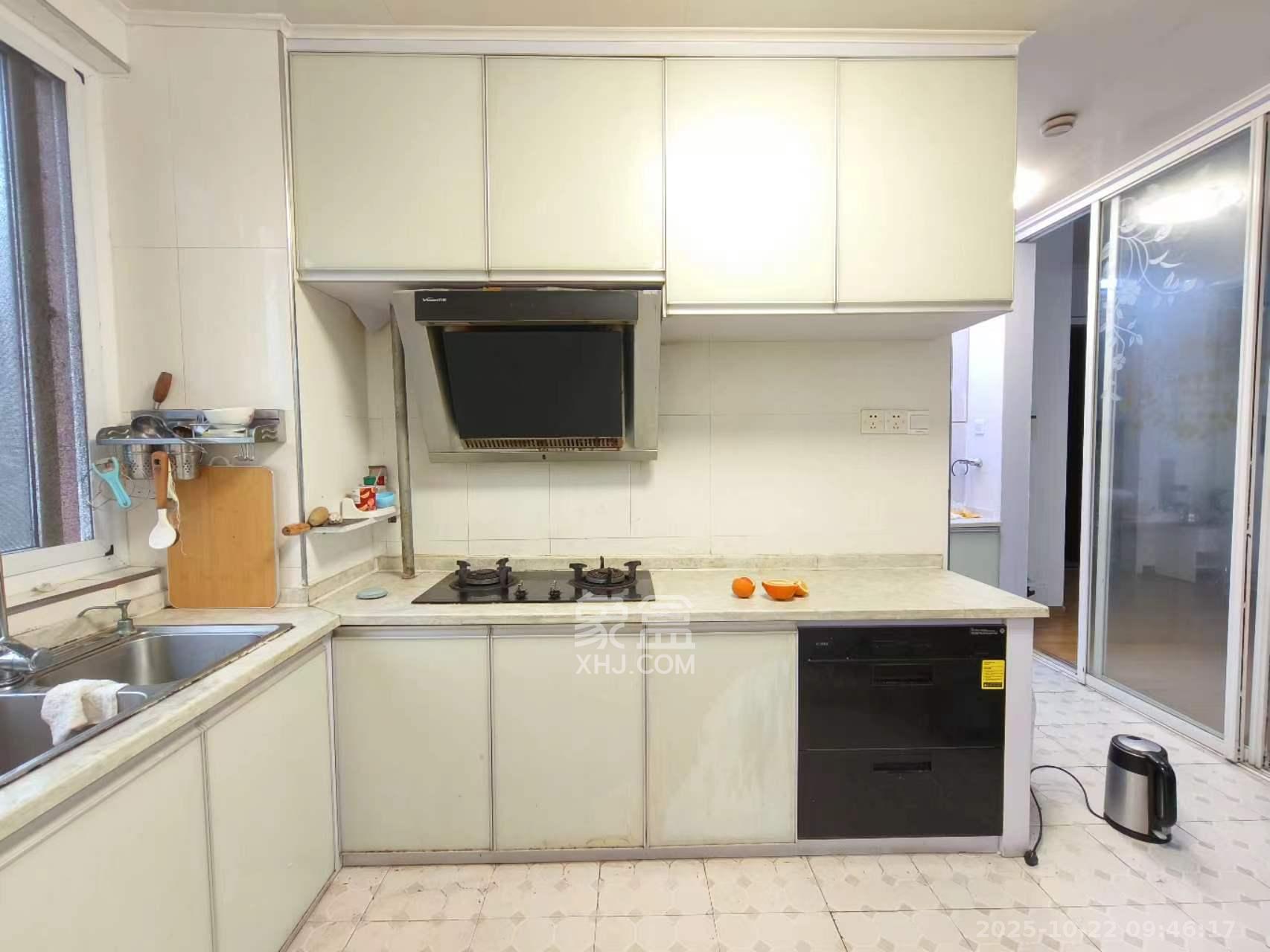 联美品格  4室2厅2卫    3200.0元/月 联美品格  4室2厅2卫    3200.0元/月室内图