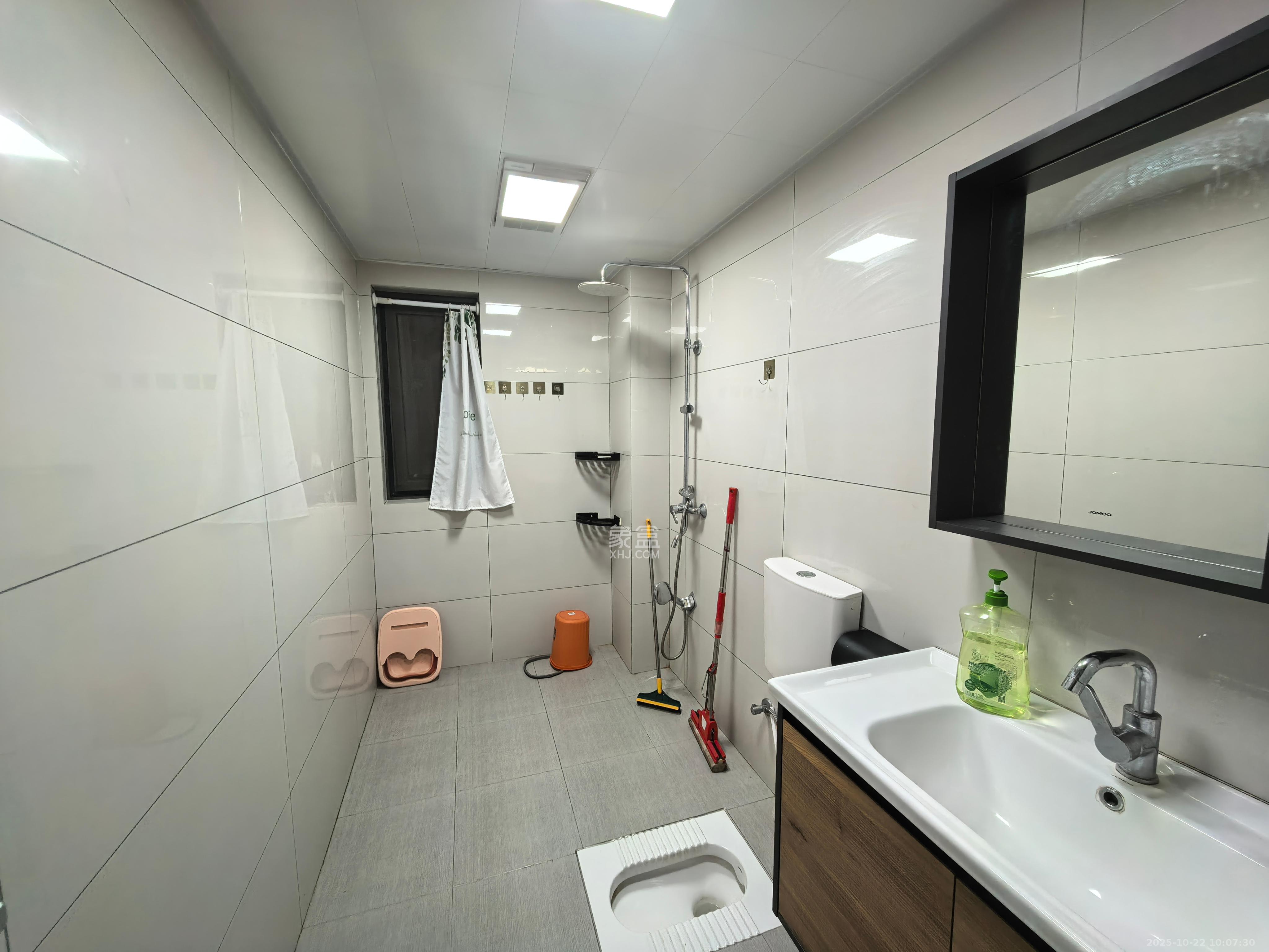 世茂璀璨天城 3室2厅1卫 3600.0元/月 世茂璀璨天城 3室2厅1卫 3600.0元/月室内图