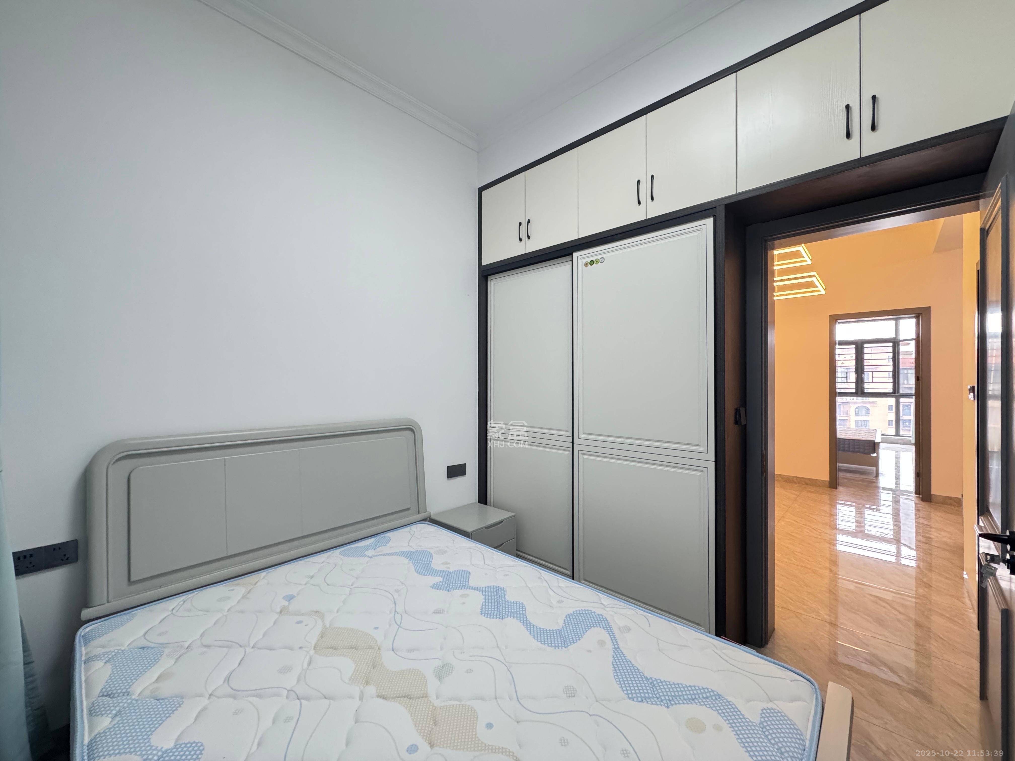 邦盛水岸御园  3室2厅2卫    2200.0元/月 邦盛水岸御园  3室2厅2卫    2200.0元/月室内图