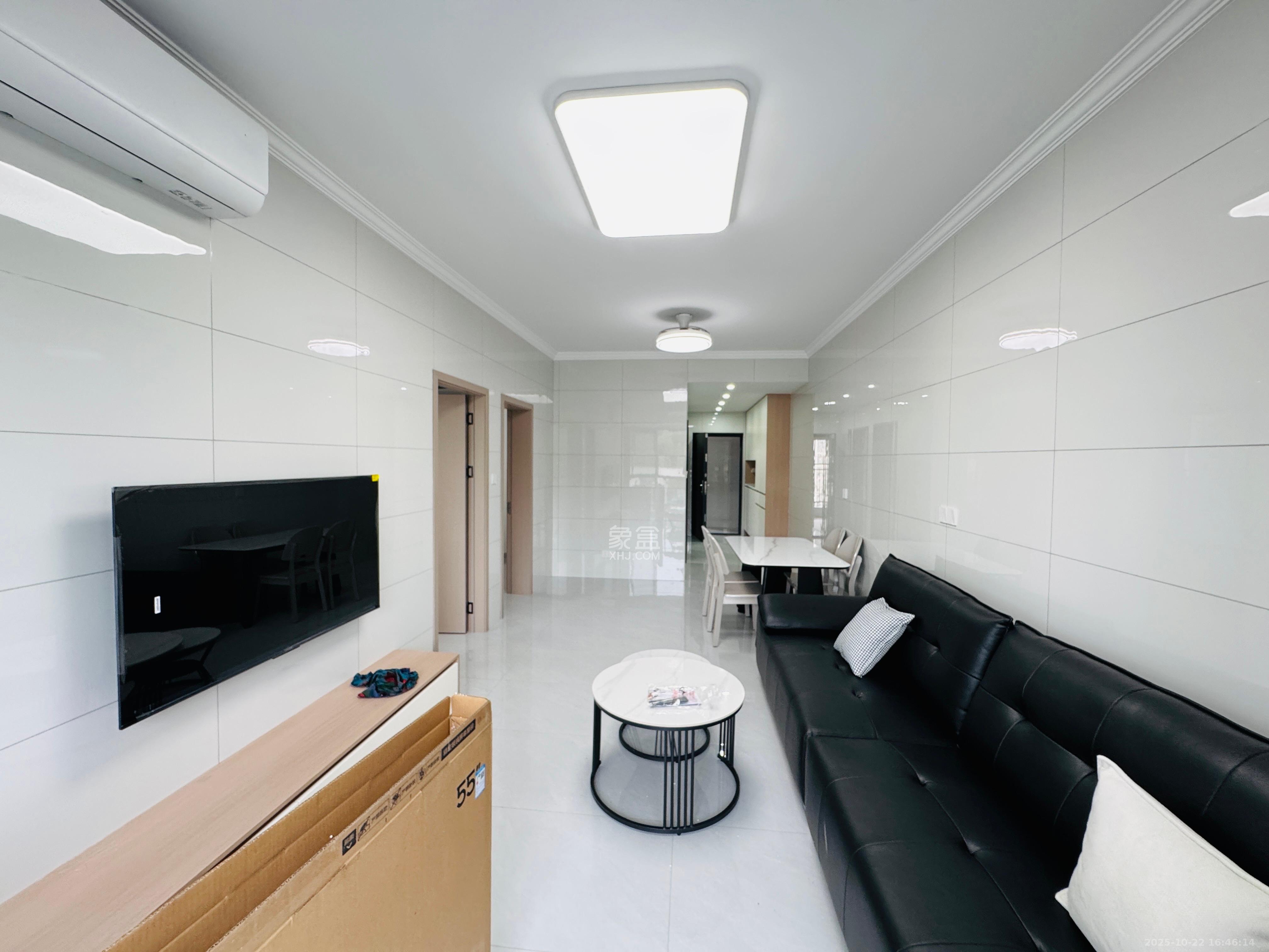 湖湘时代名邸公园壹号  2室1厅1卫    2400.0元/月 湖湘时代名邸公园壹号  2室1厅1卫    2400.0元/月室内图