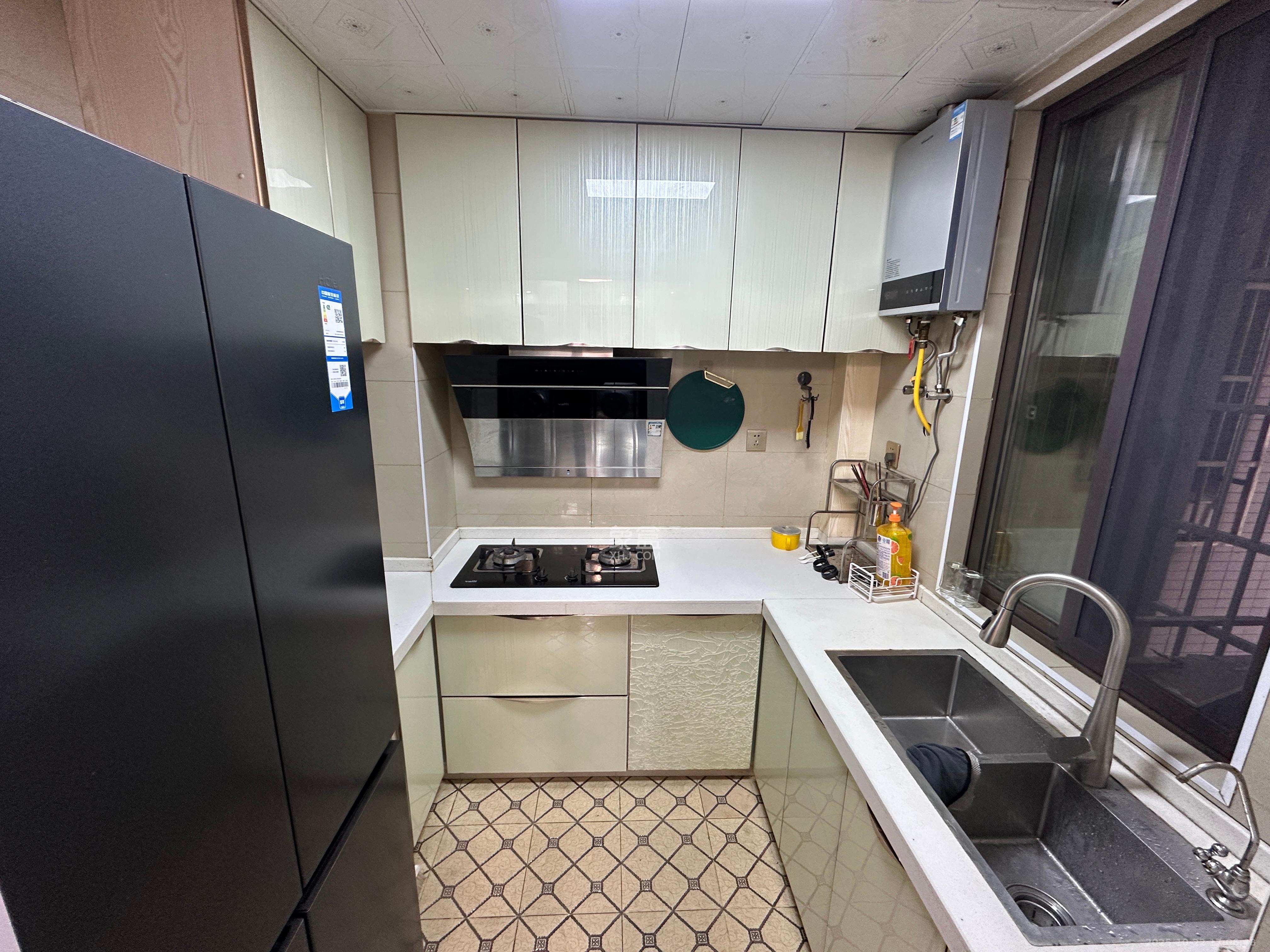 乐尚城  2室1厅1卫    2500.0元/月室内图