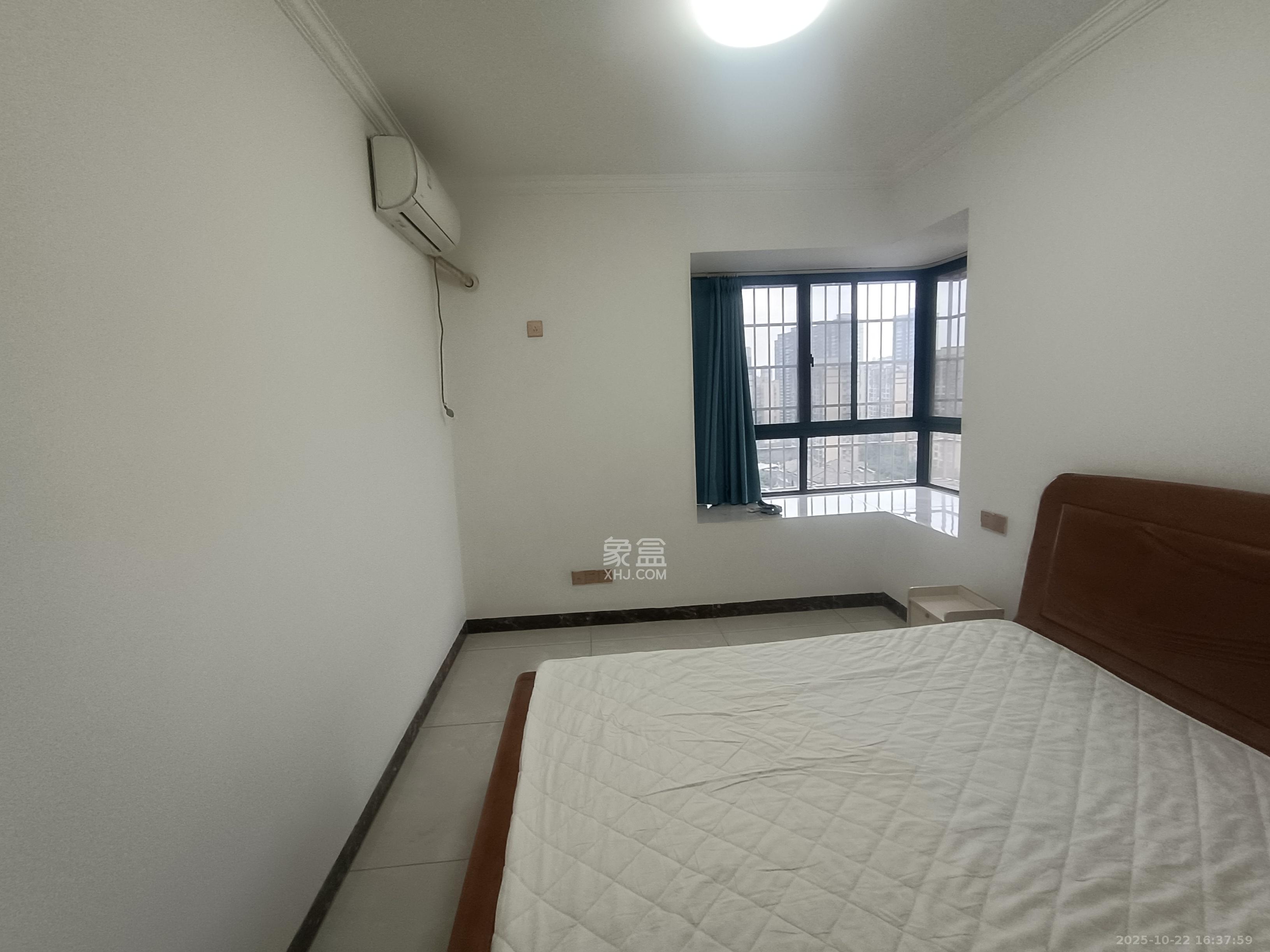 岳鞍阁小区 2室2厅1卫 1700.0元/月 岳鞍阁小区 2室2厅1卫 1700.0元/月室内图