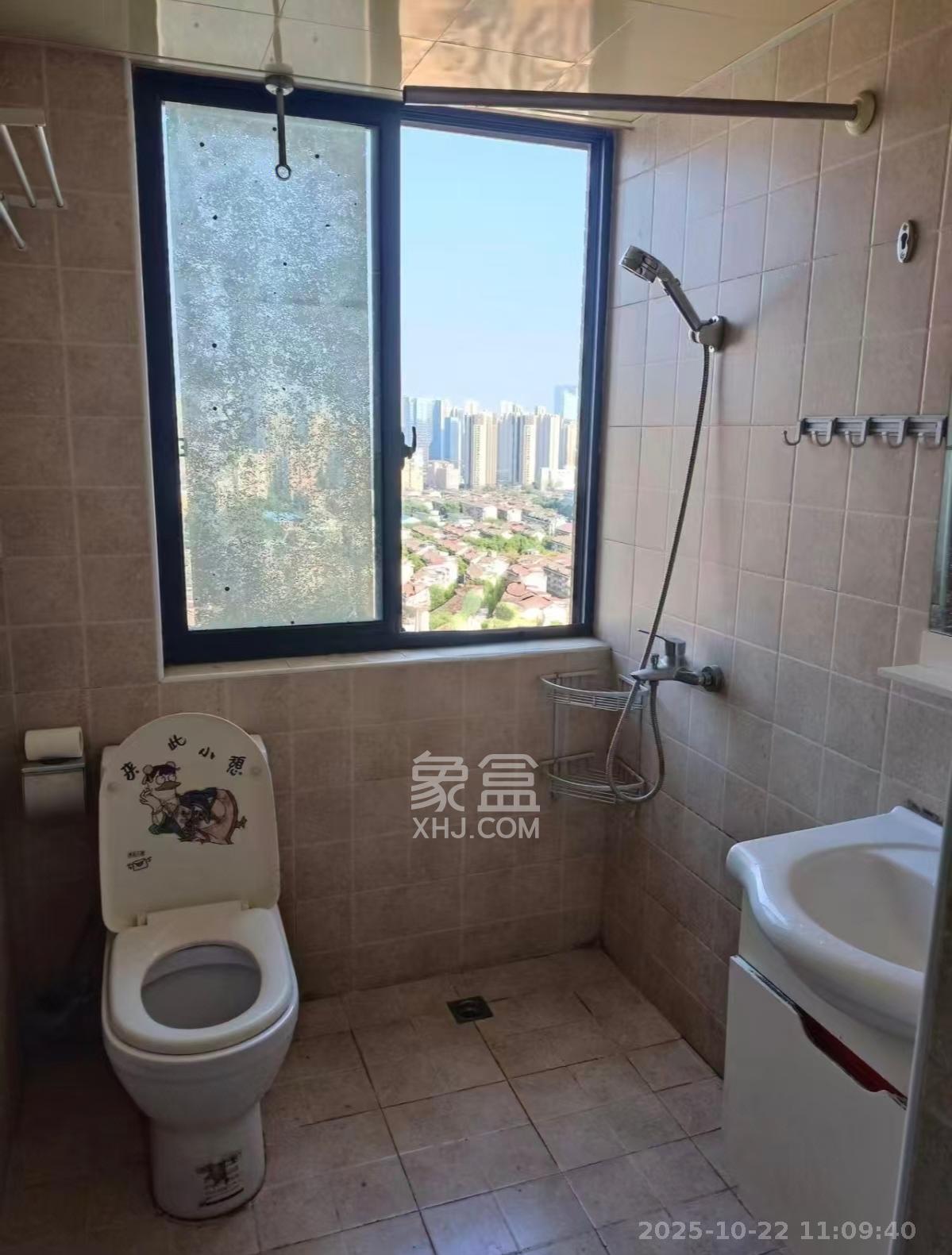 钰龙天下一期  2室2厅1卫    2200.0元/月室内图