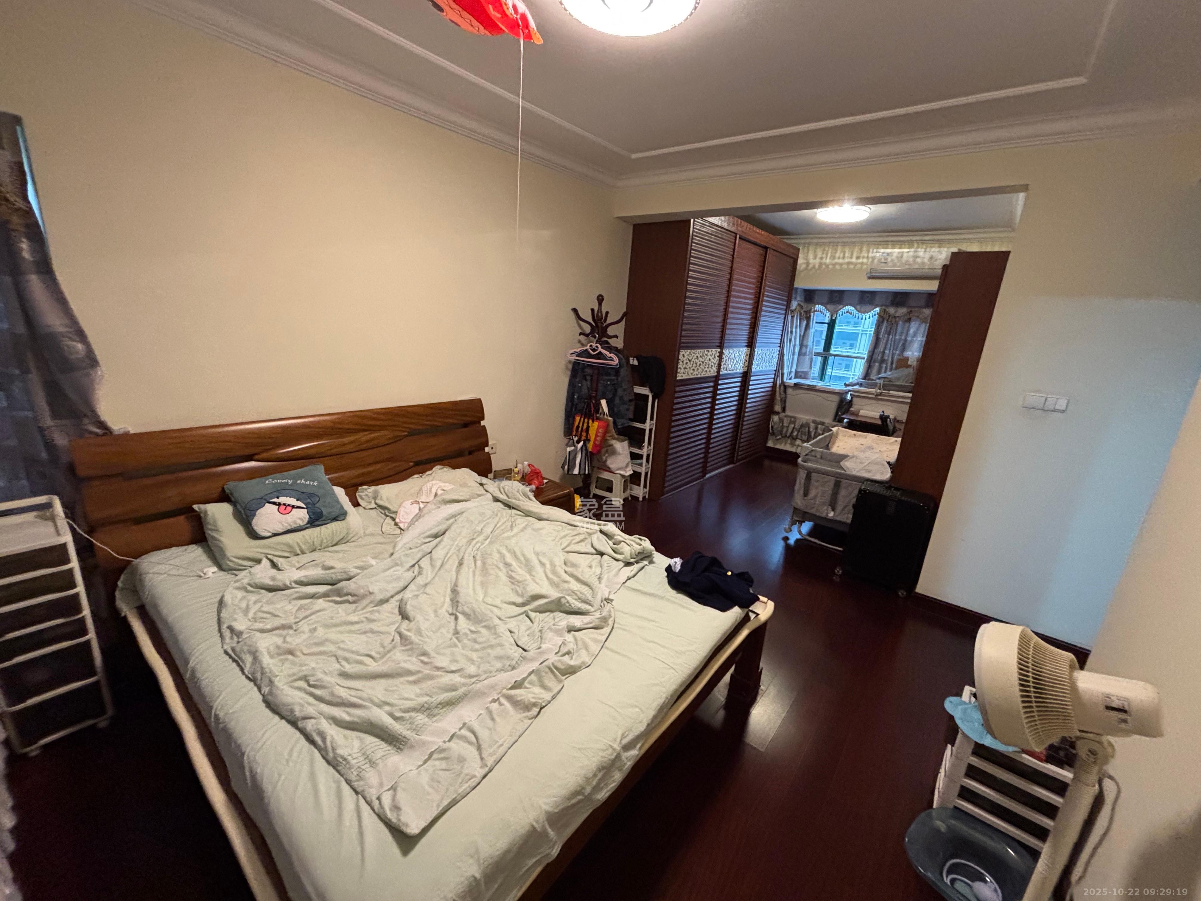 恒大绿洲  3室2厅2卫    2600.0元/月室内图