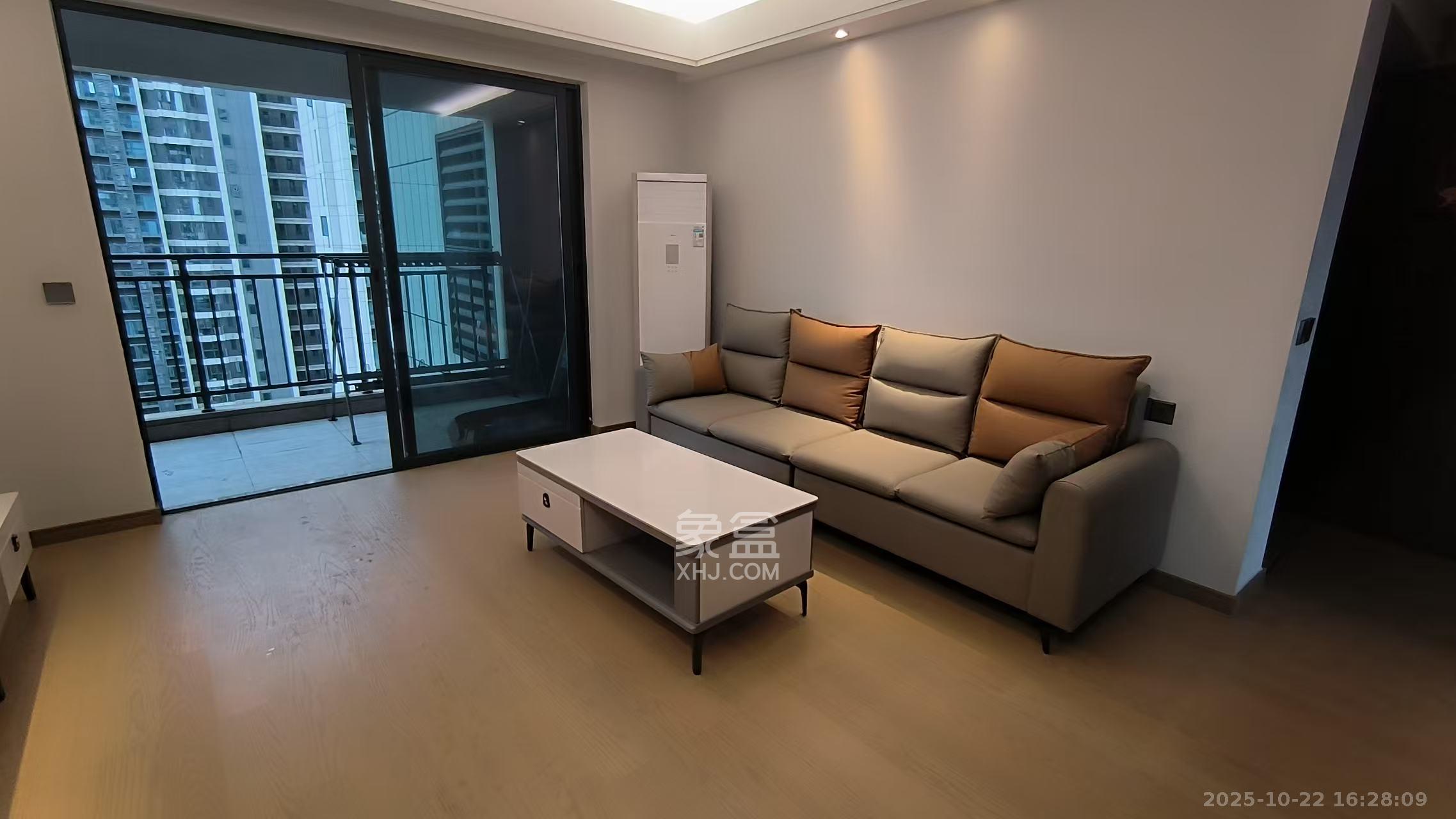 爱家当代境  4室2厅2卫    3500.0元/月室内图1