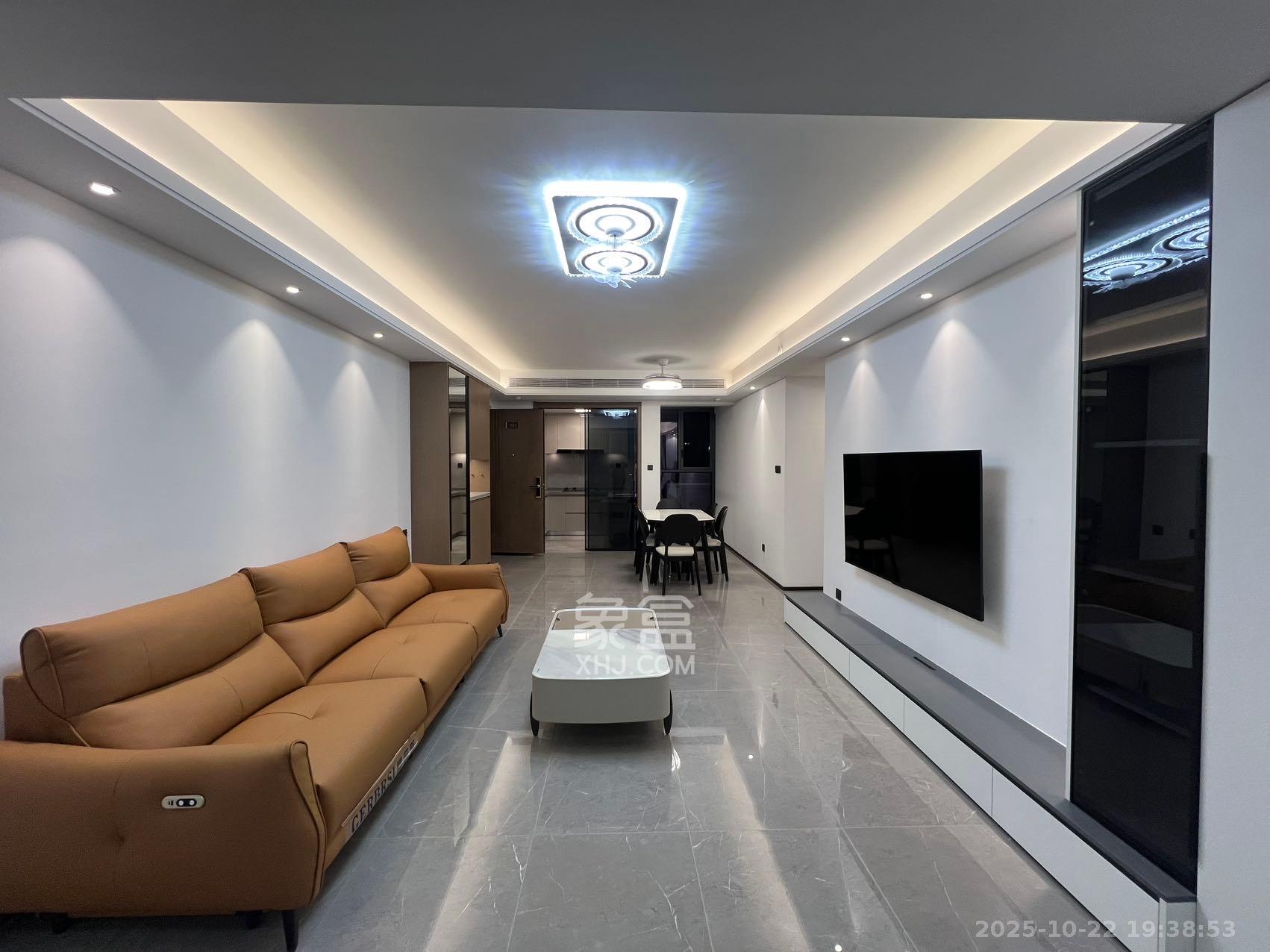 金地都会风華  4室2厅2卫    4000.0元/月室内图