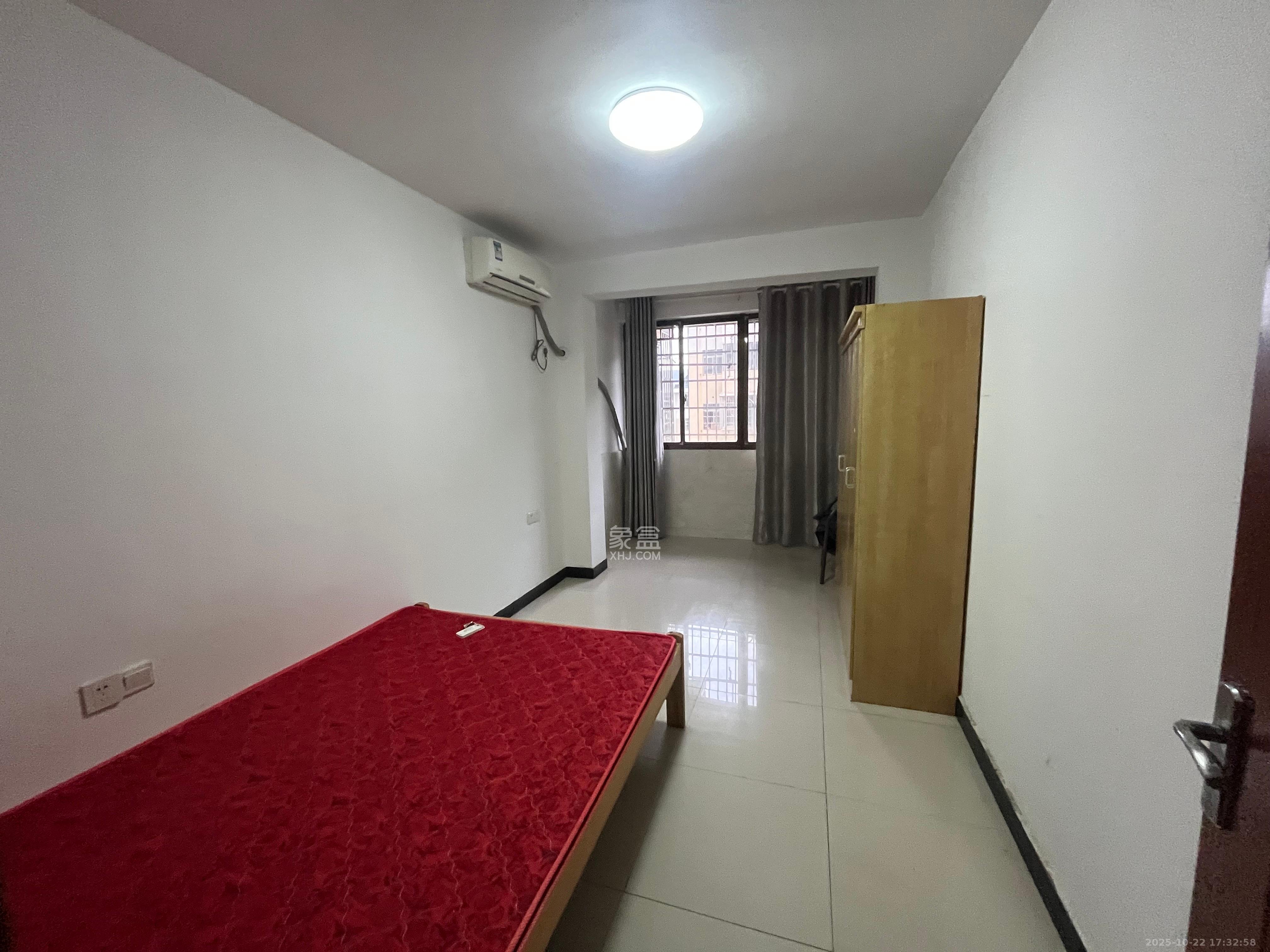 金峰小区北院(七里营社区)  3室2厅2卫    1900.0元/月 金峰小区北院(七里营社区)  3室2厅2卫    1900.0元/月室内图