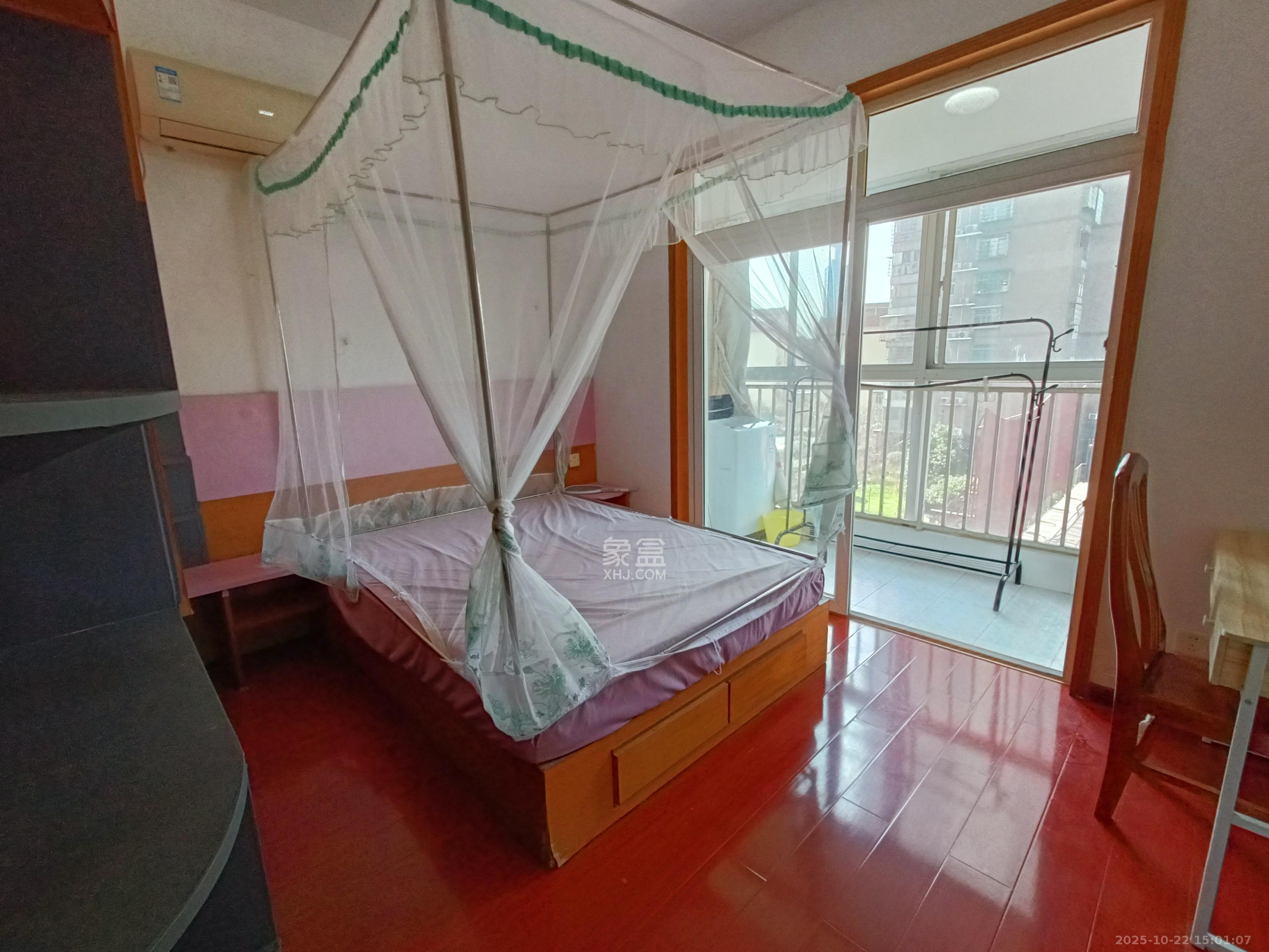 东方新世界  1室1厅1卫    1600.0元/月室内图