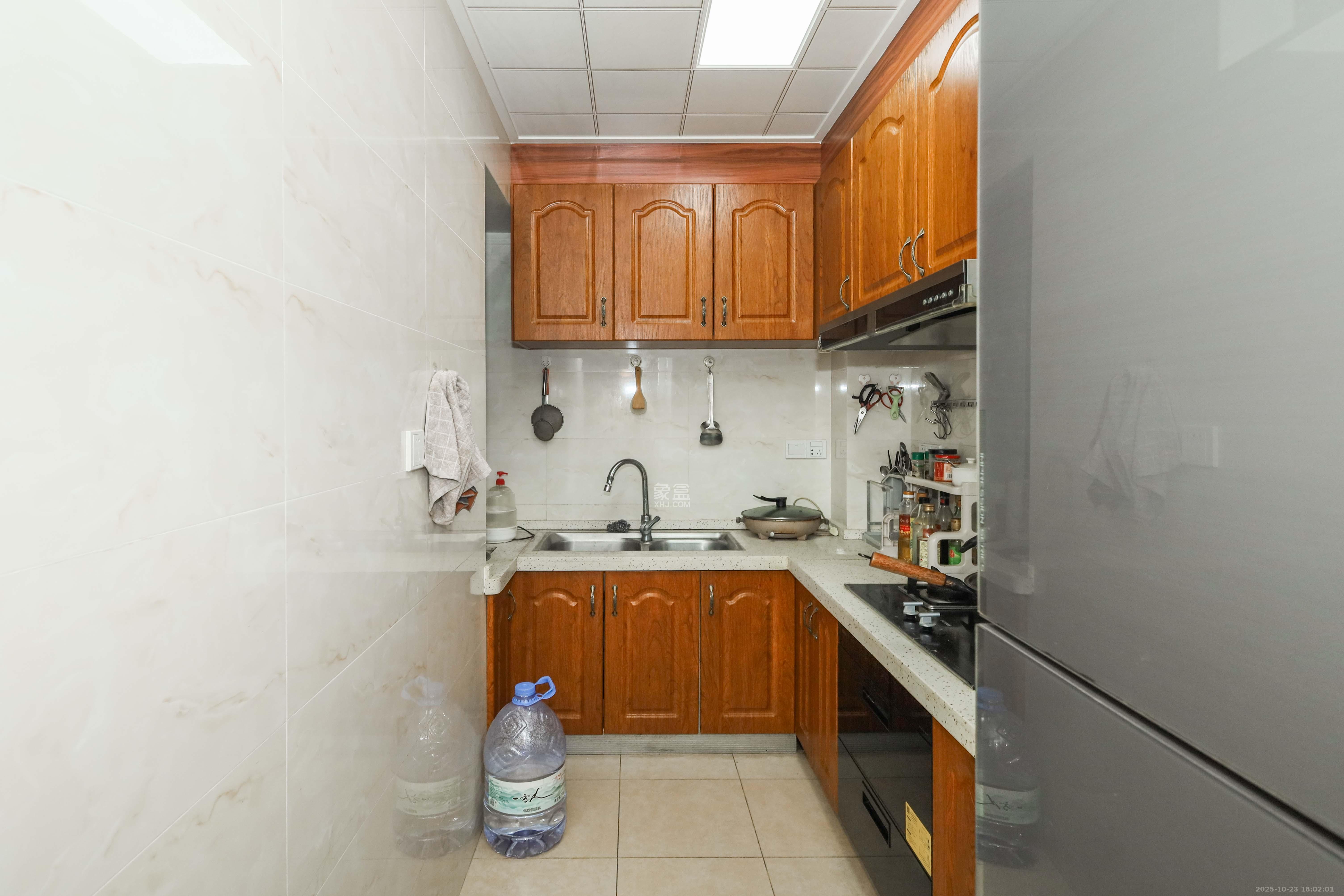 中国铁建梅溪青秀二期  3室2厅2卫    108.0万厨房