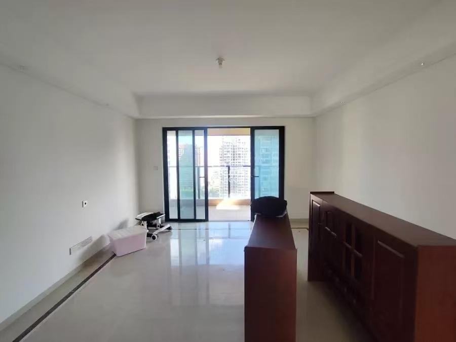 仁恒海棠公园(一期) 4室2厅3卫 302.6万 仁恒海棠公园(一期) 4室2厅3卫 302.6万室内图