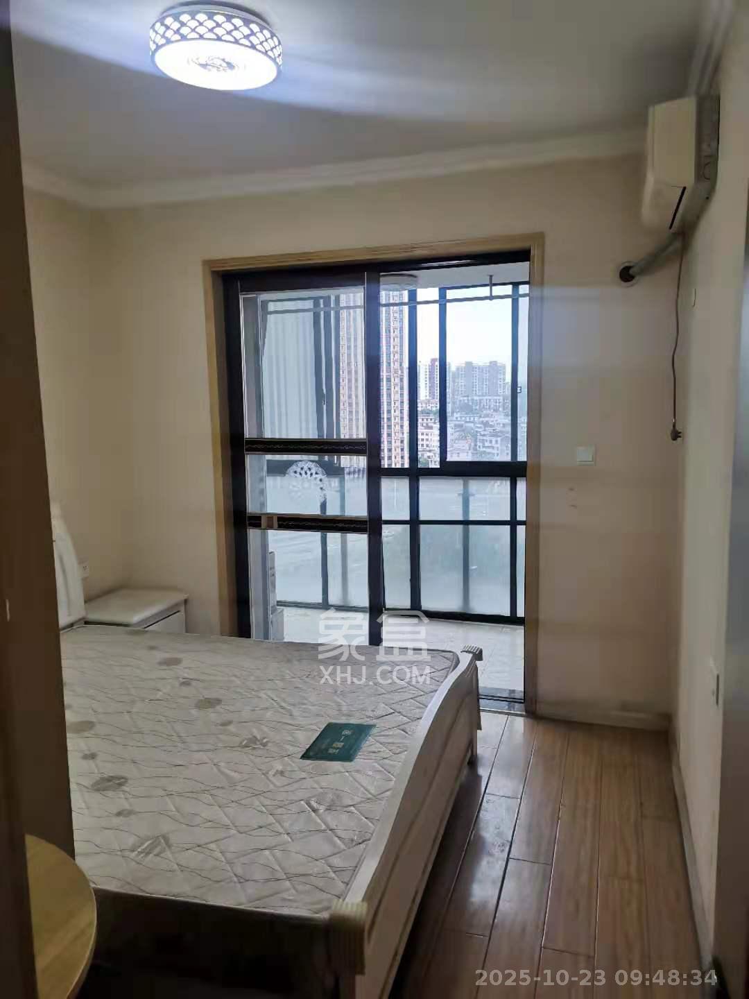 尊邸华庭  3室1厅1卫    2100.0元/月 尊邸华庭  3室1厅1卫    2100.0元/月室内图