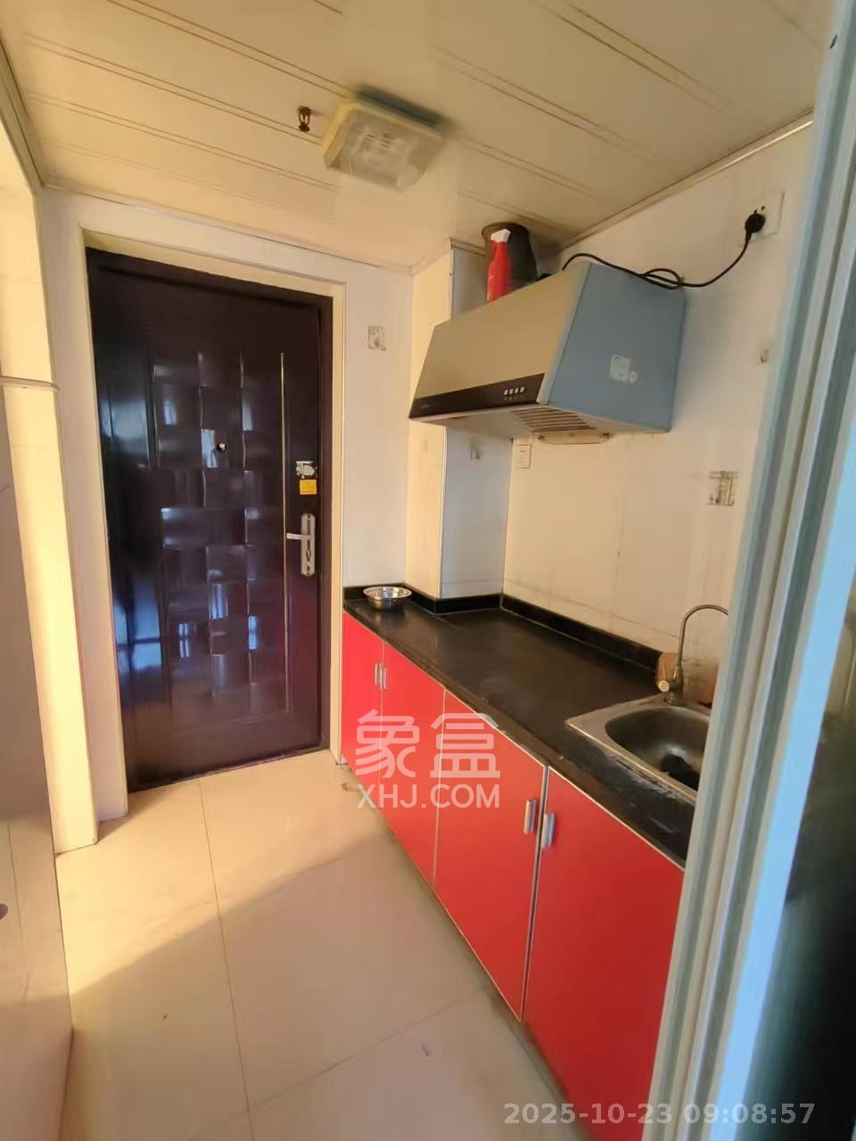 2076至高点 1室1厅1卫 1350.0元/月 2076至高点 1室1厅1卫 1350.0元/月室内图