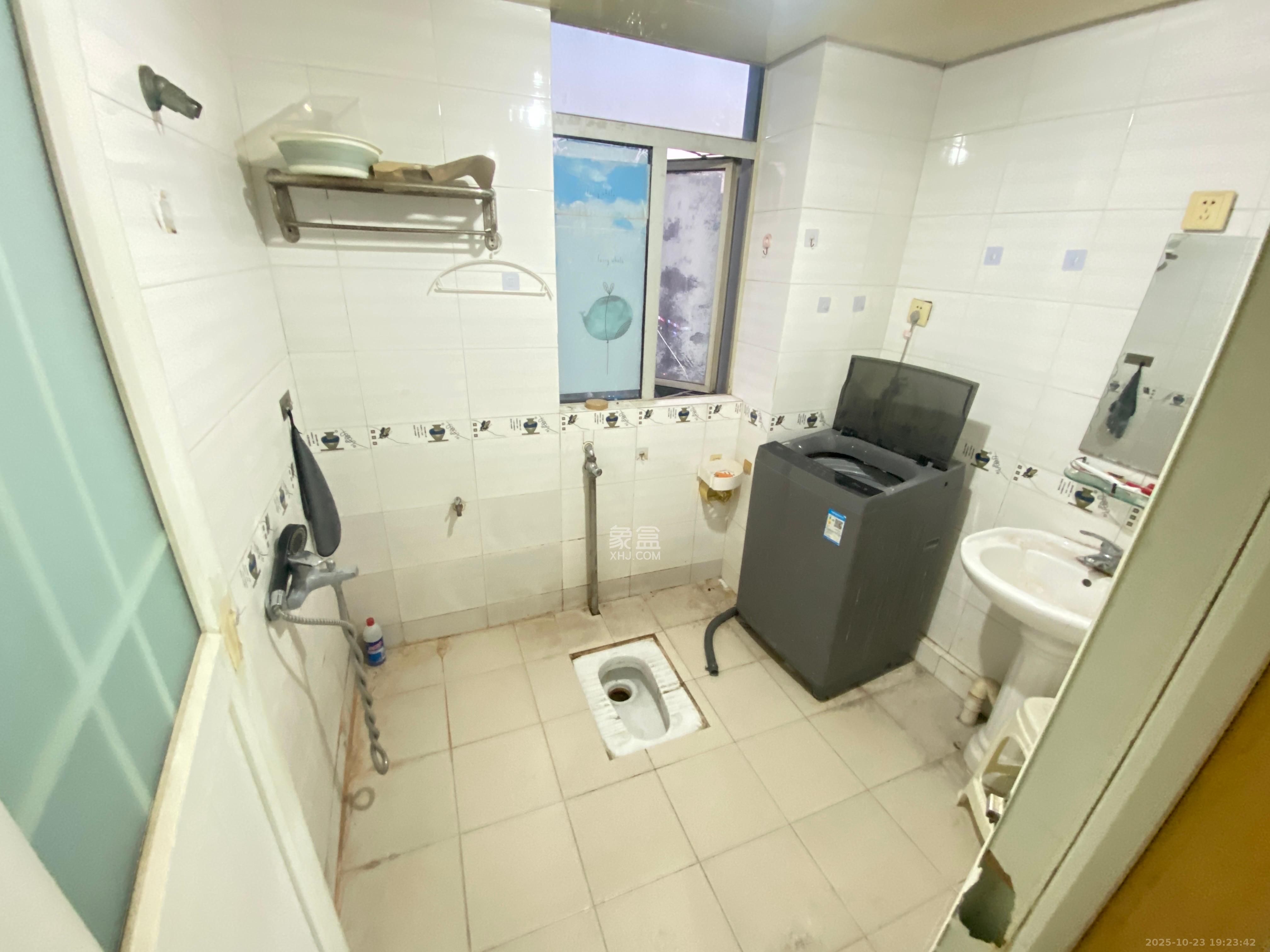 中远公馆 2室2厅1卫 2000.0元/月 中远公馆 2室2厅1卫 2000.0元/月室内图