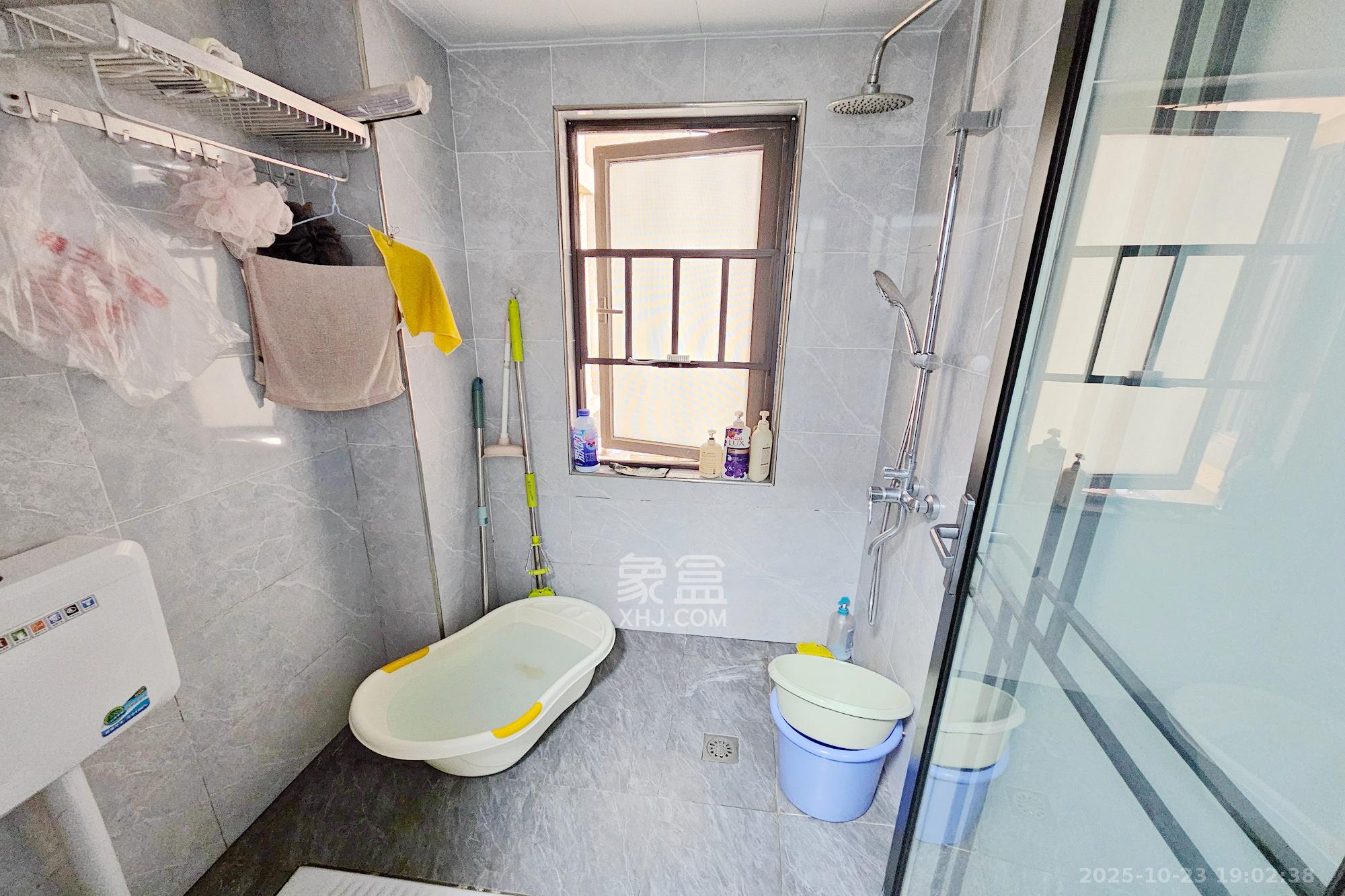 阳光城尚东湾青云苑  1室2厅1卫    84.98万其他