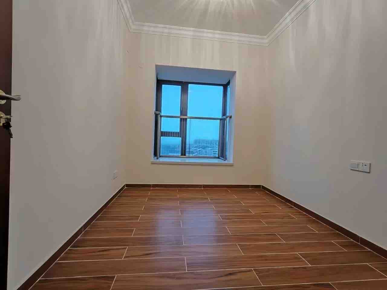 恒大美丽沙天珺湾  4室2厅2卫    410.0万客厅