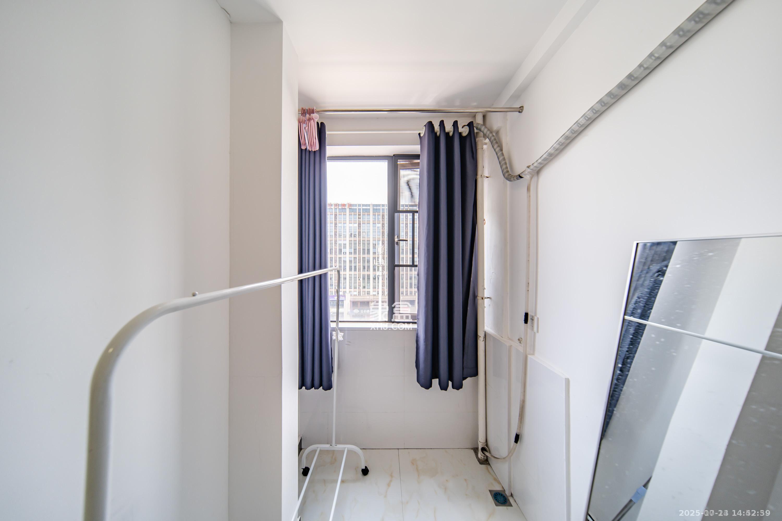 中南壹号院  1室1厅1卫    1600.0元/月 中南壹号院  1室1厅1卫    1600.0元/月室内图