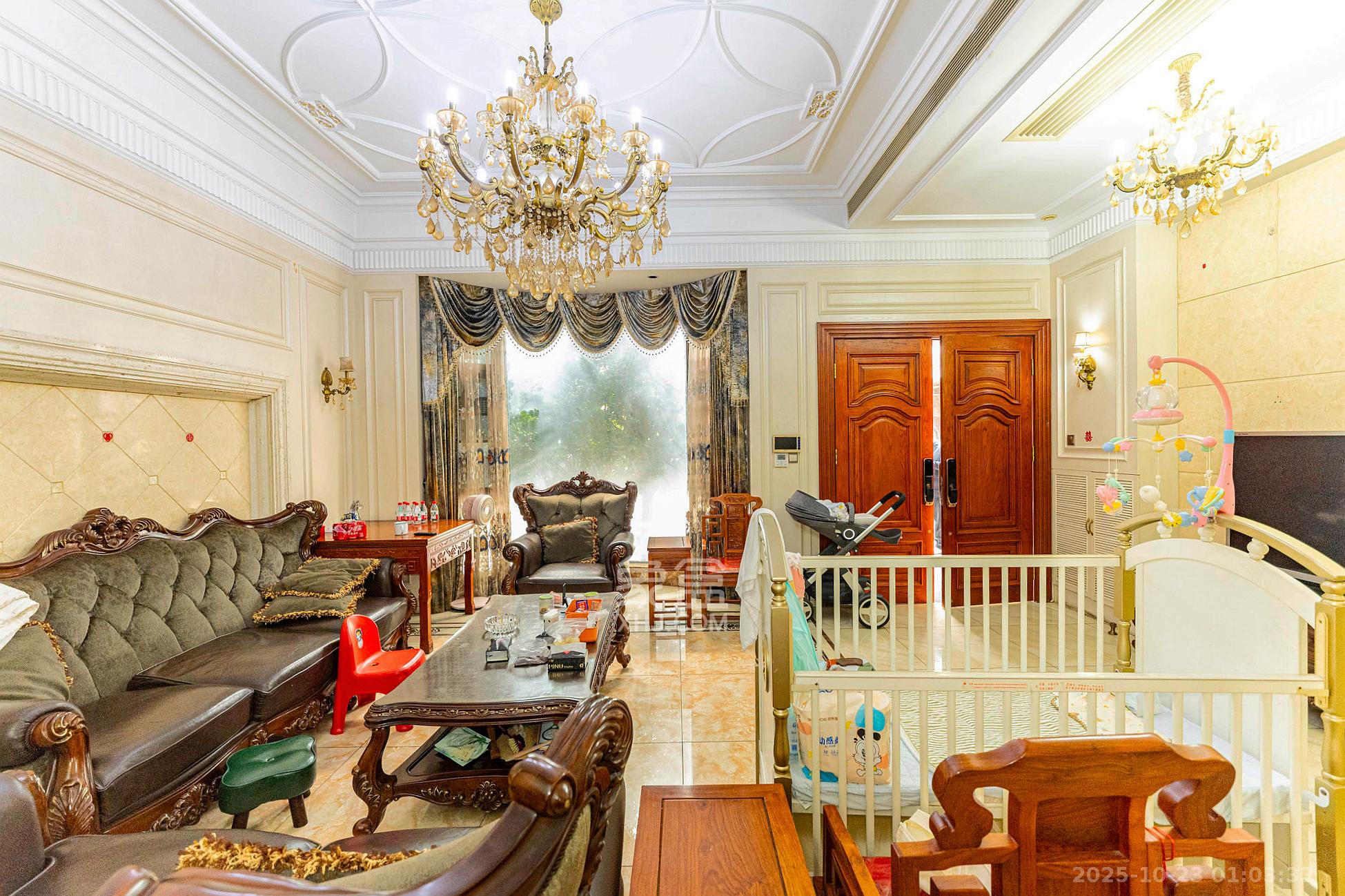 湘龙家园  8室3厅3卫    528.0万 湘龙家园  8室3厅3卫    528.0万