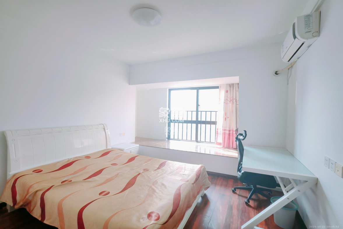 绿地中央广场 3室2厅1卫 2500.0元/月 绿地中央广场 3室2厅1卫 2500.0元/月室内图