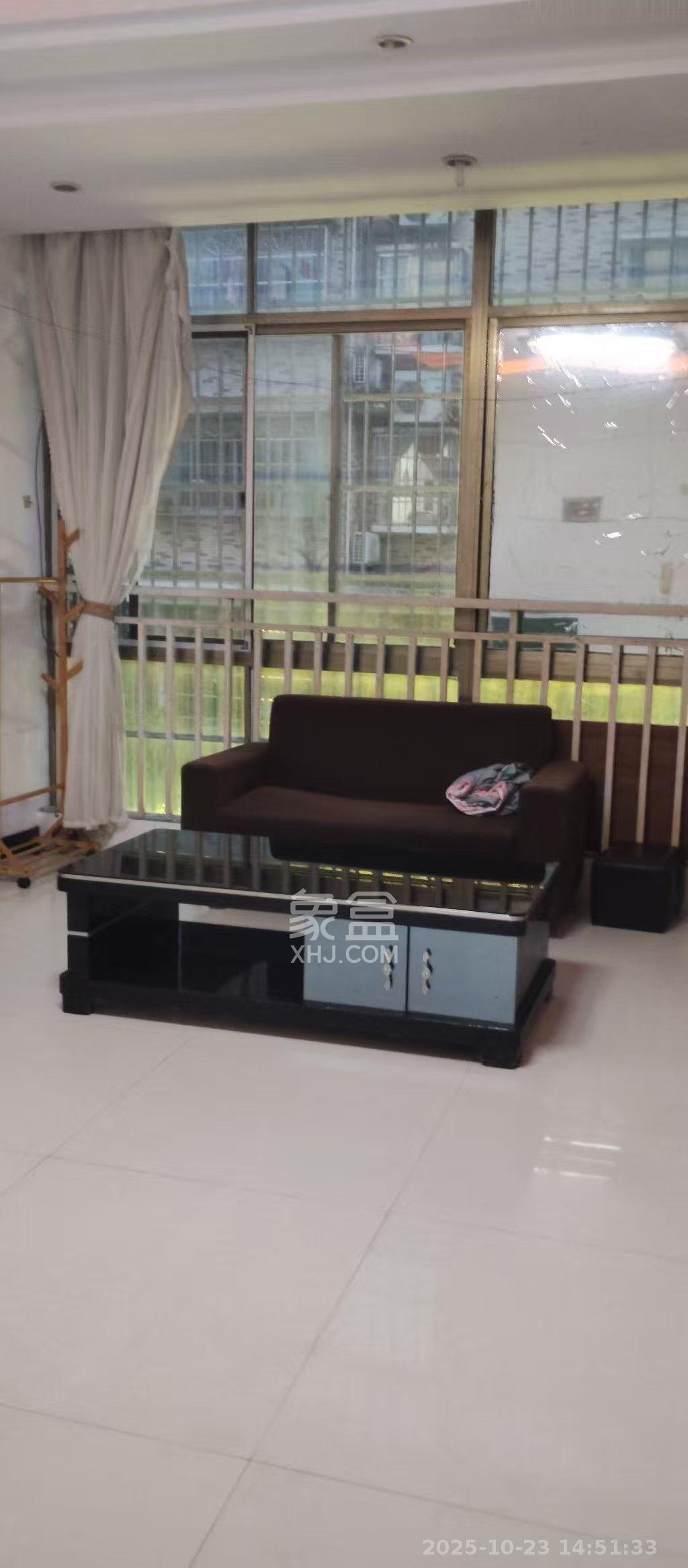 星沙商业步行街 2室1厅1卫 1200.0元/月 星沙商业步行街 2室1厅1卫 1200.0元/月室内图