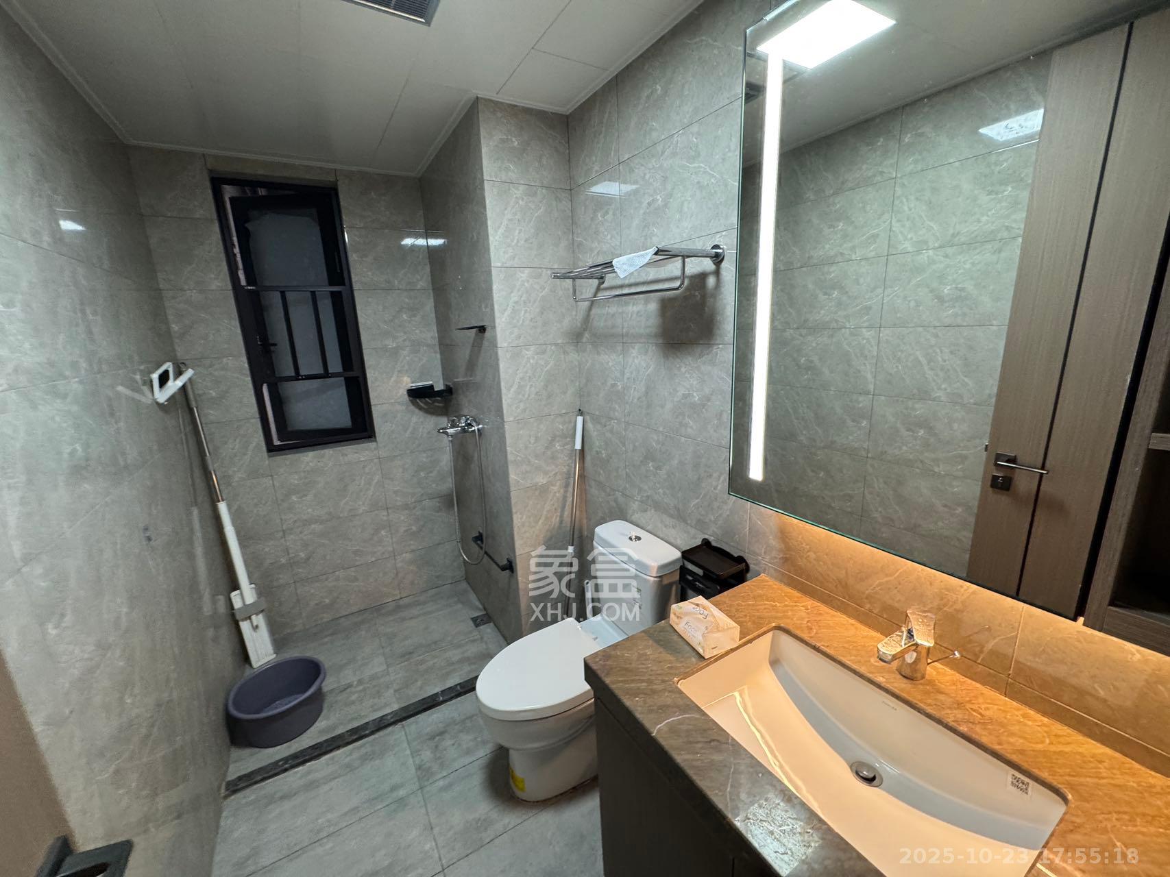 金茂建发泊悦  3室2厅2卫    3700.0元/月 金茂建发泊悦  3室2厅2卫    3700.0元/月室内图