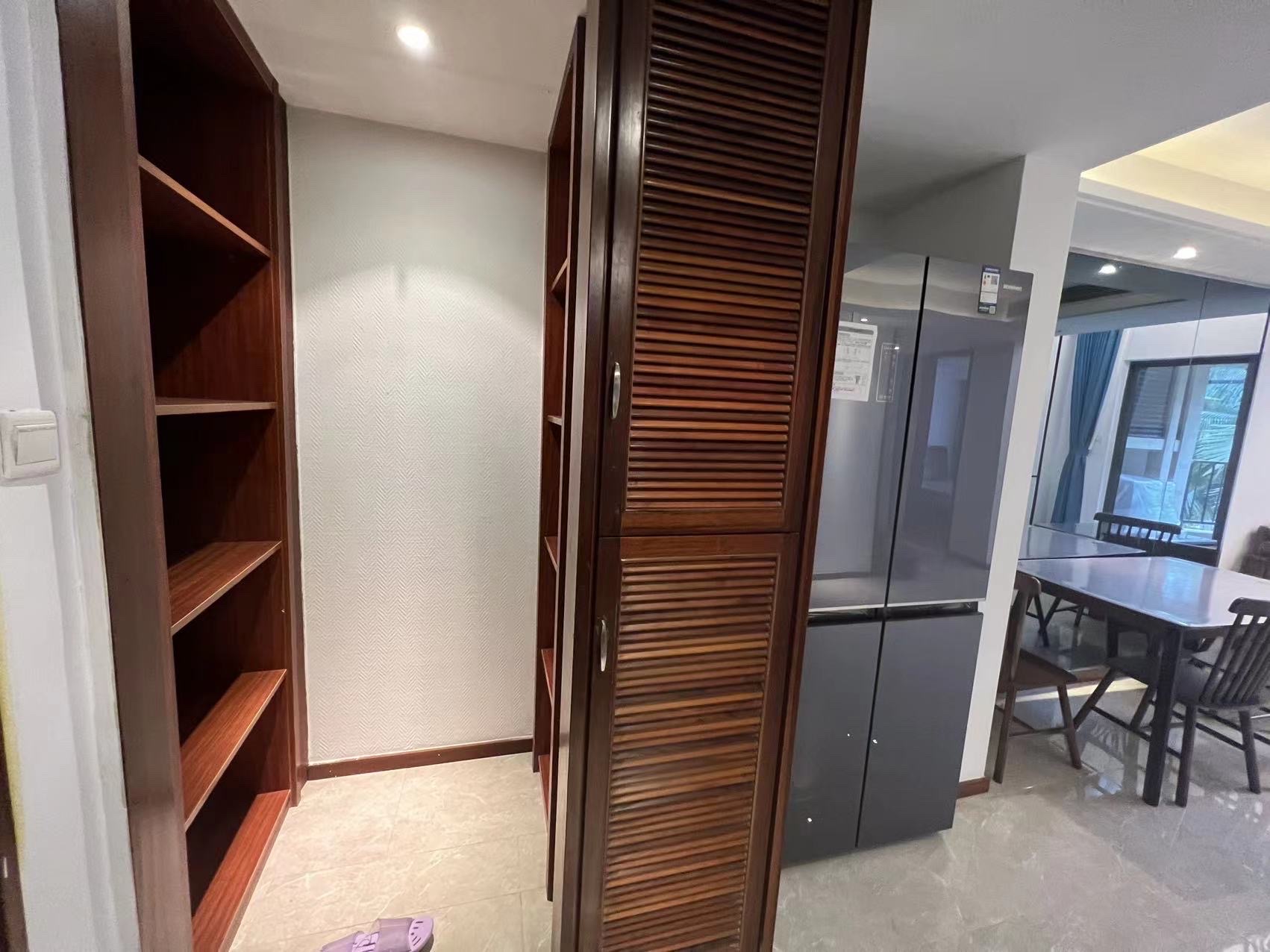 开维生态城  3室2厅2卫    3600.0元/月室内图