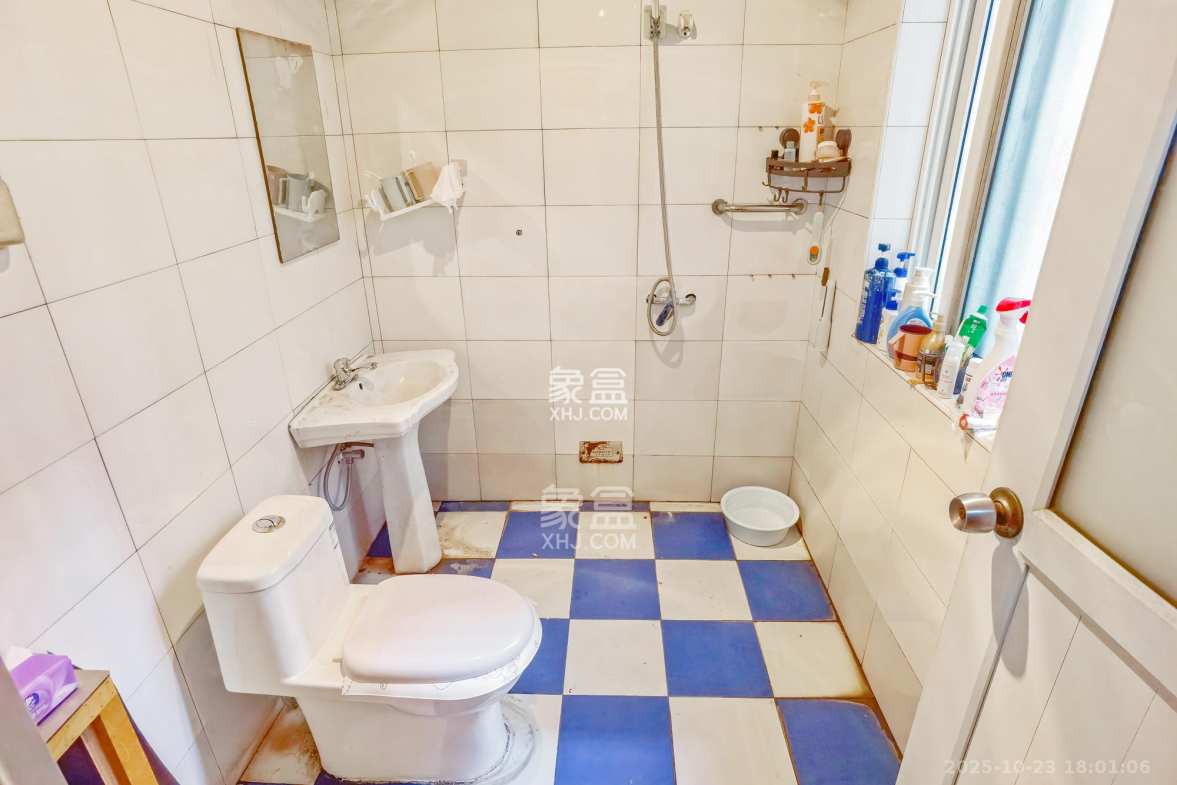 科技公寓 3室2厅2卫 128.8万 科技公寓 3室2厅2卫 128.8万卫生间