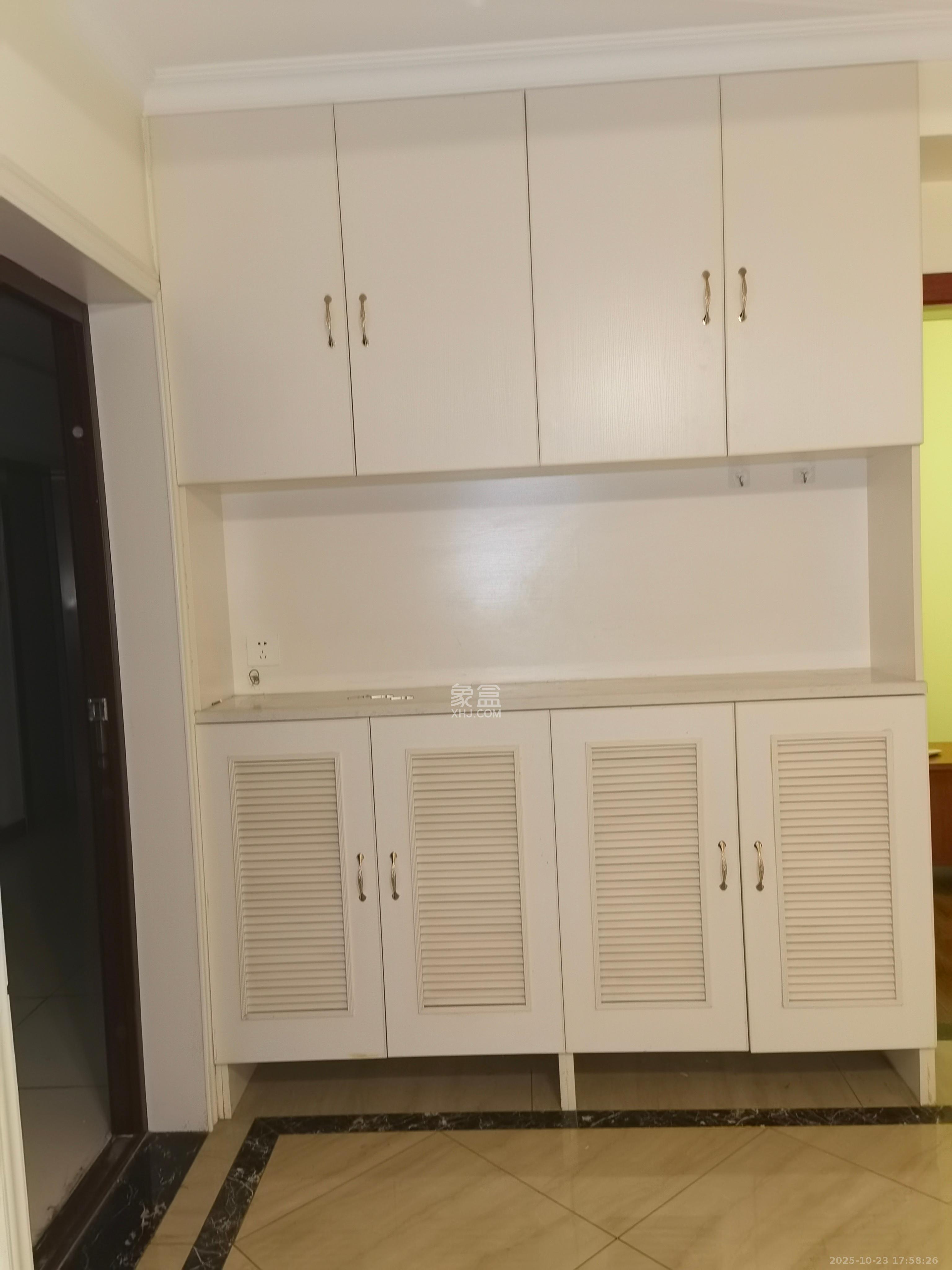 洋湖和园(福联嘉苑)  3室2厅2卫    2600.0元/月 洋湖和园(福联嘉苑)  3室2厅2卫    2600.0元/月