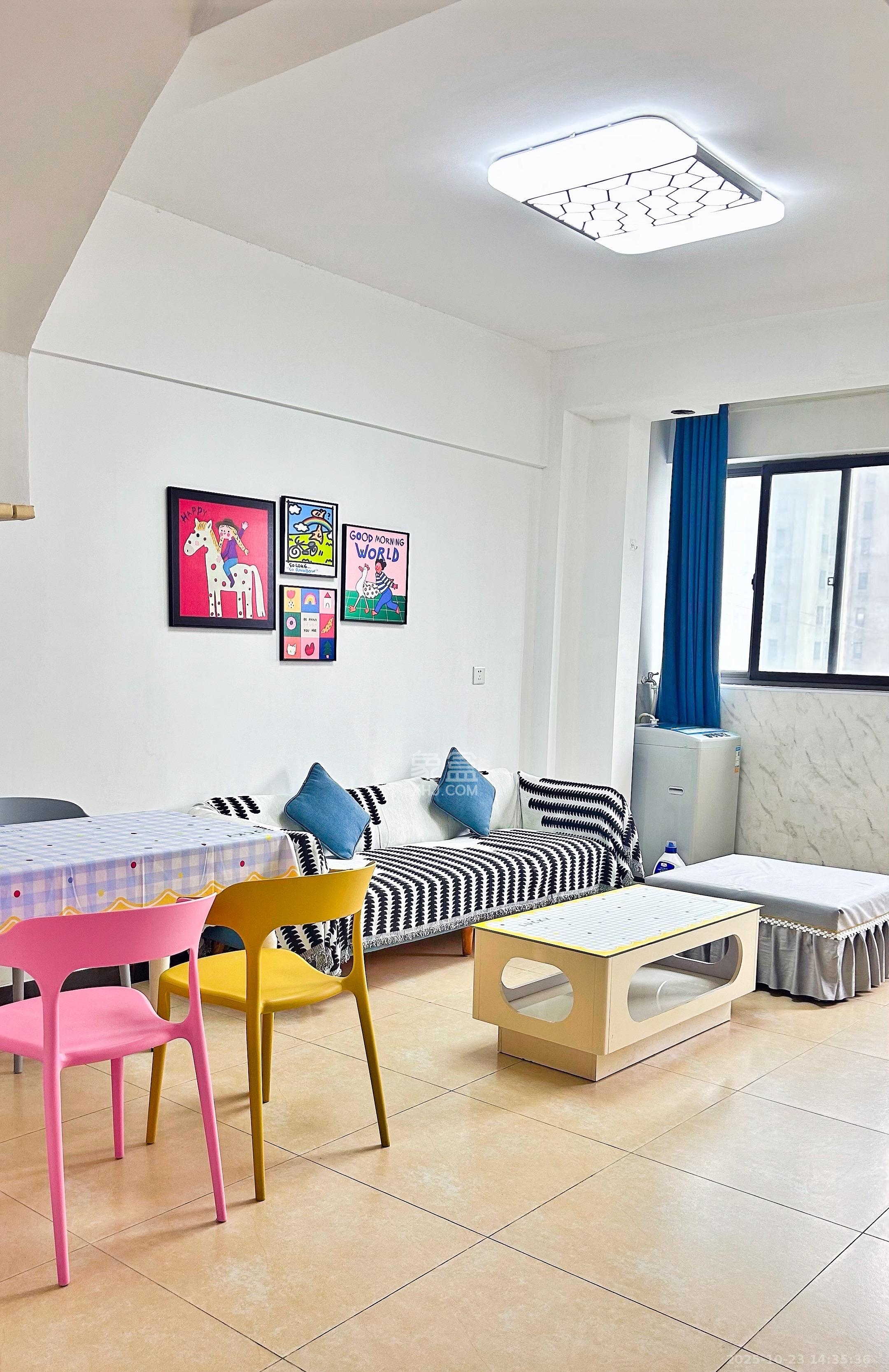 阳光晶城 2室2厅1卫 2000.0元/月 阳光晶城 2室2厅1卫 2000.0元/月室内图