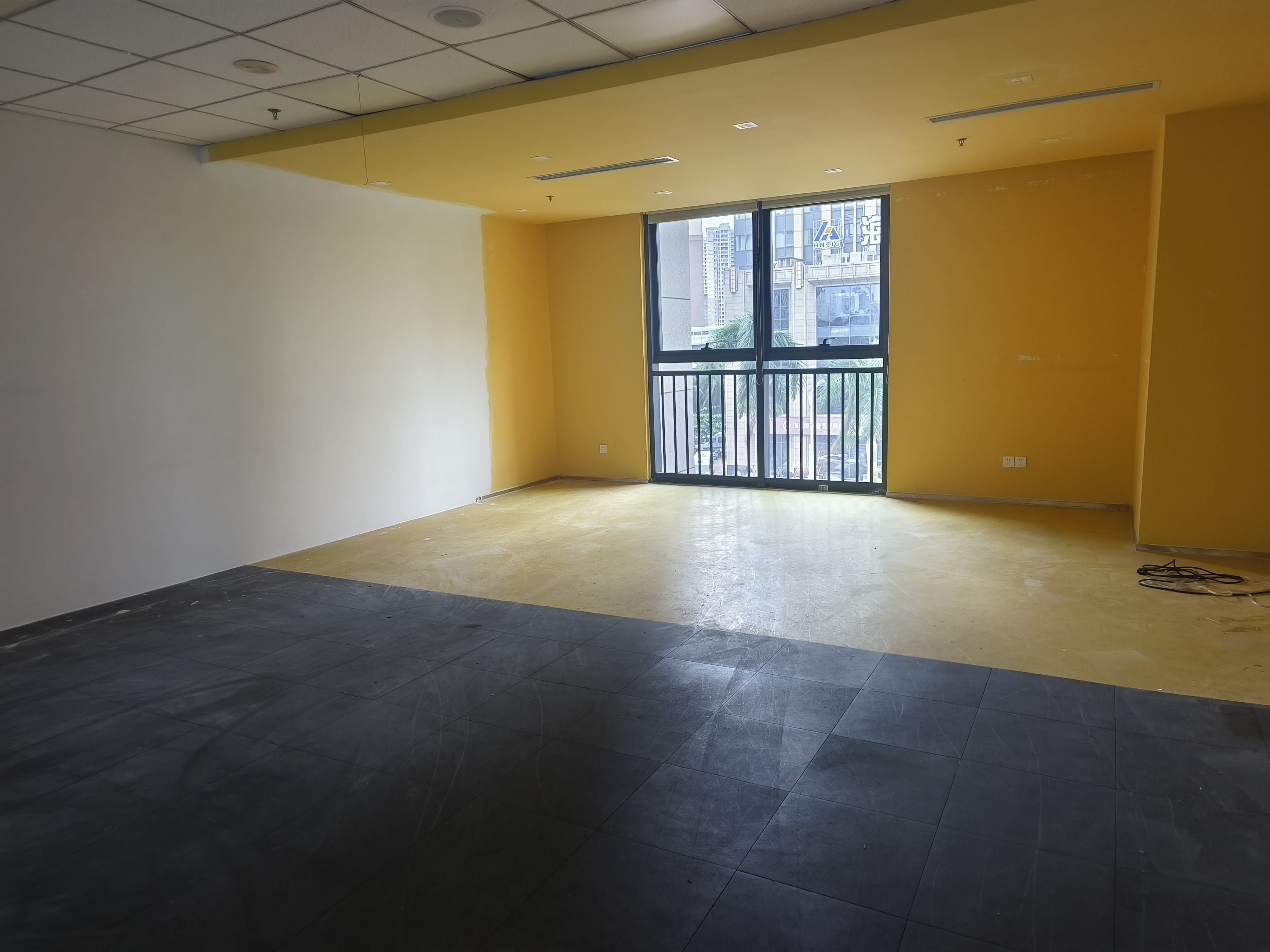 互联网金融大厦   176.8㎡      14144.0元/月室内图