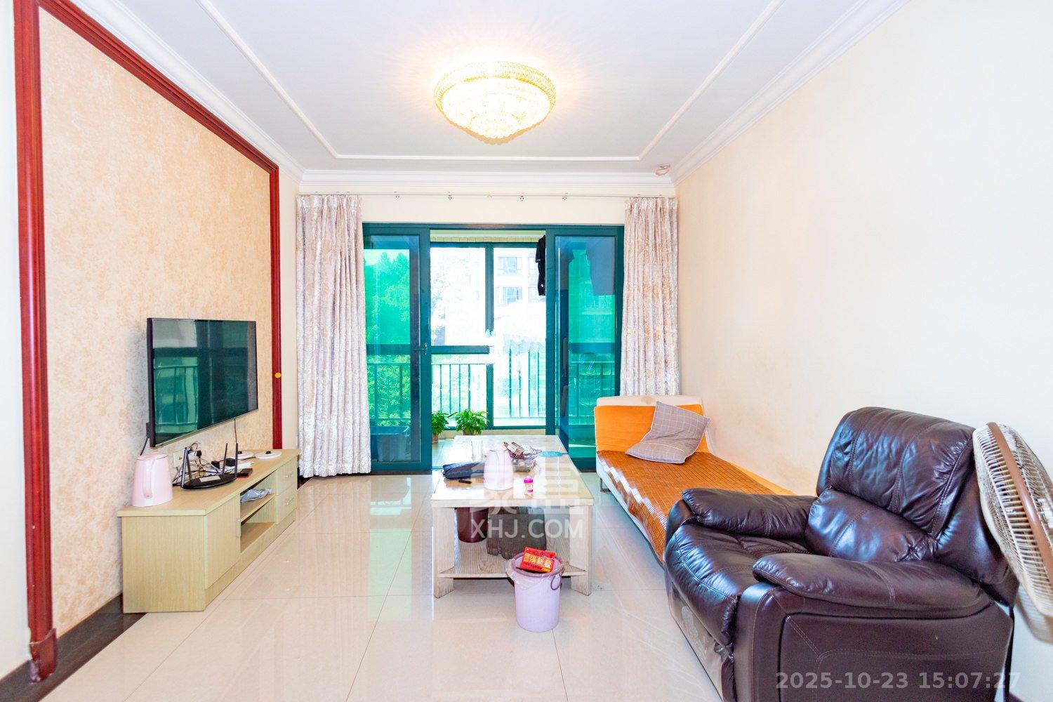 恒大城  2室1厅1卫    2000.0元/月 恒大城  2室1厅1卫    2000.0元/月室内图