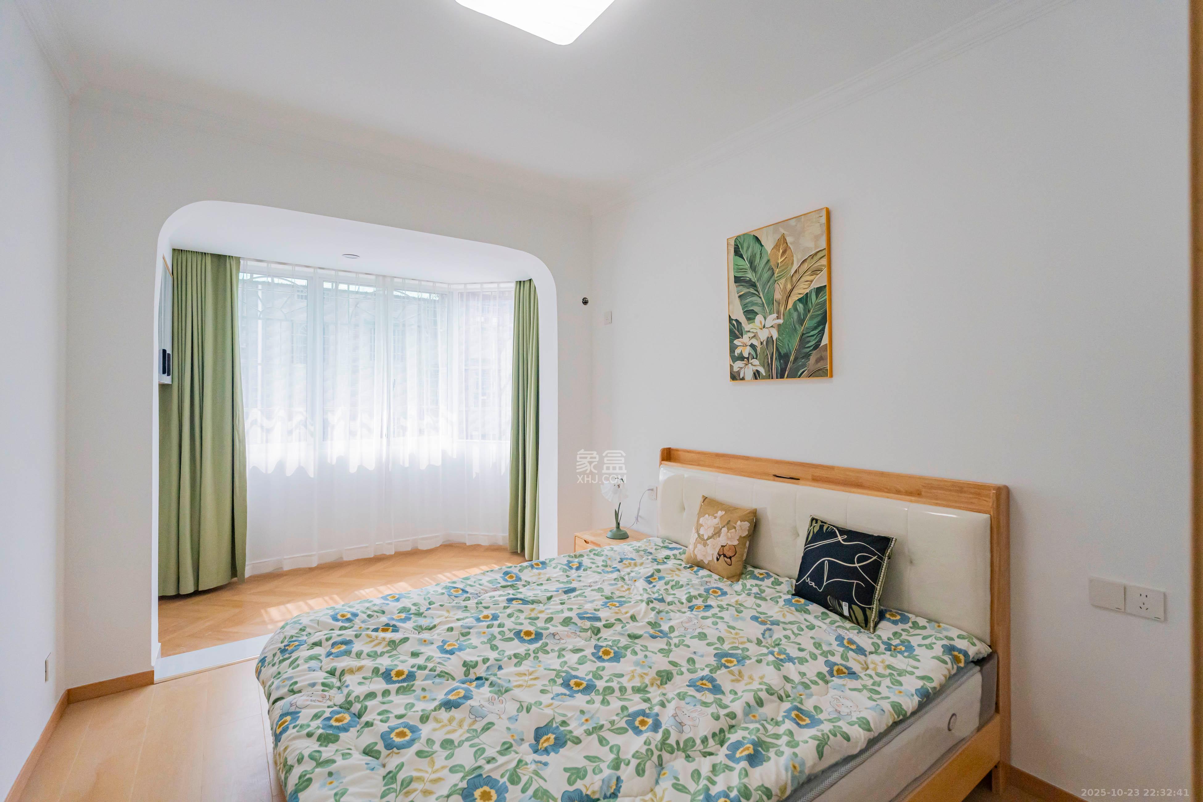 四方商贸城  3室2厅1卫    56.8万卧室