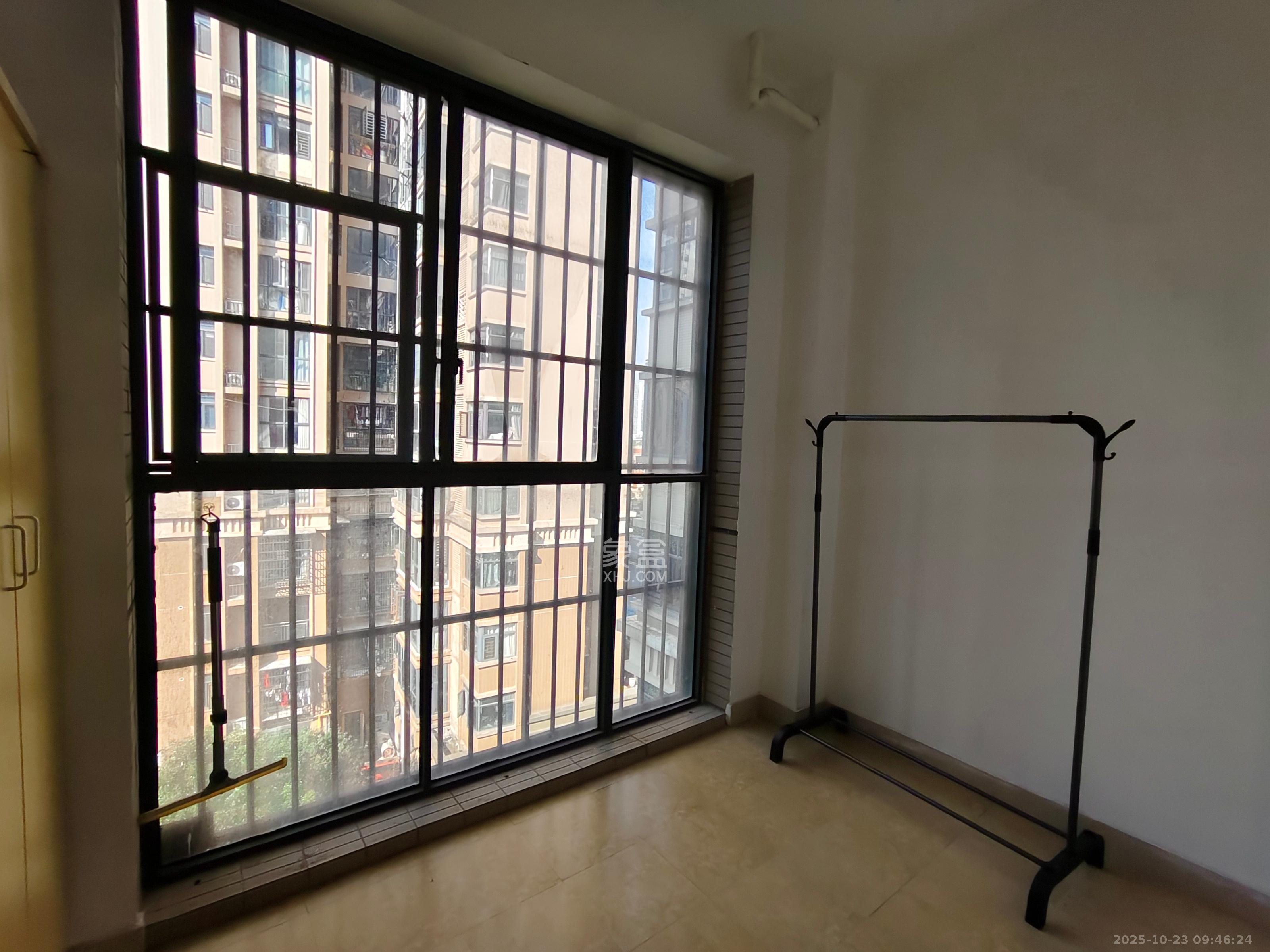 辉煌国际城二期  2室2厅1卫    1800.0元/月室内图