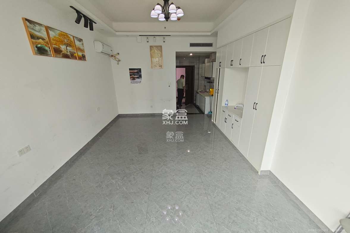 华润琨瑜府 1室1厅1卫 2500.0元/月 华润琨瑜府 1室1厅1卫 2500.0元/月室内图