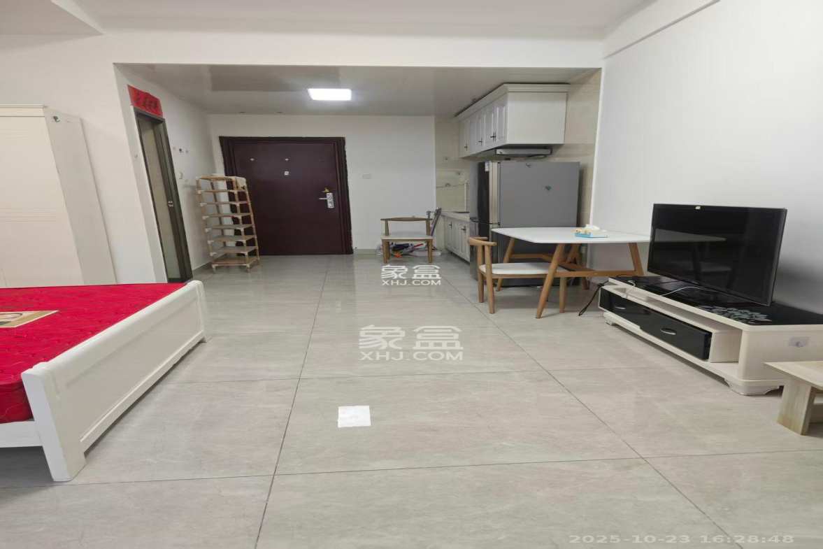 乐尚城  1室1厅1卫    1300.0元/月 乐尚城  1室1厅1卫    1300.0元/月室内图