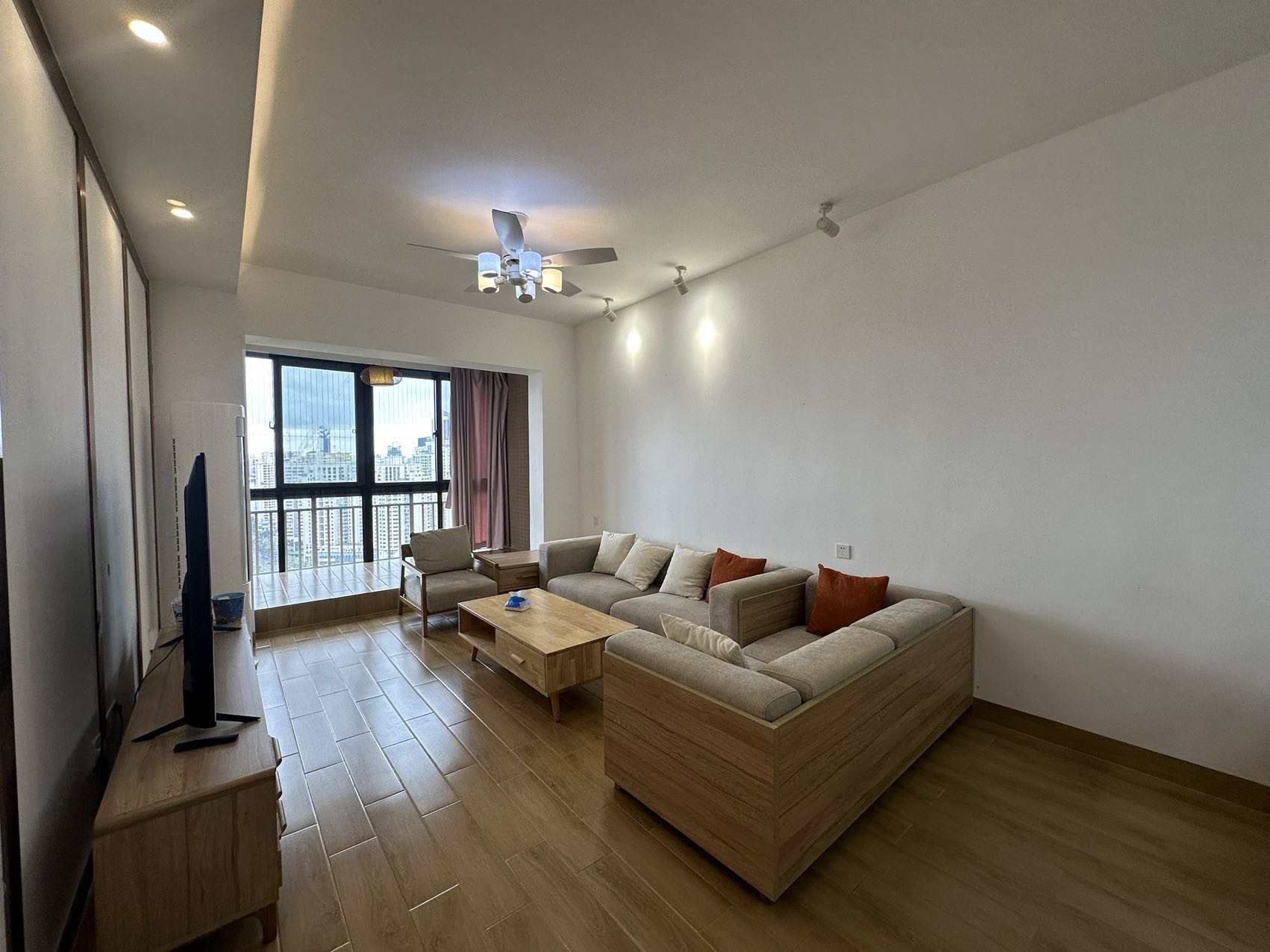 国贸城市花园 2室2厅1卫 4000.0元/月 国贸城市花园 2室2厅1卫 4000.0元/月室内图