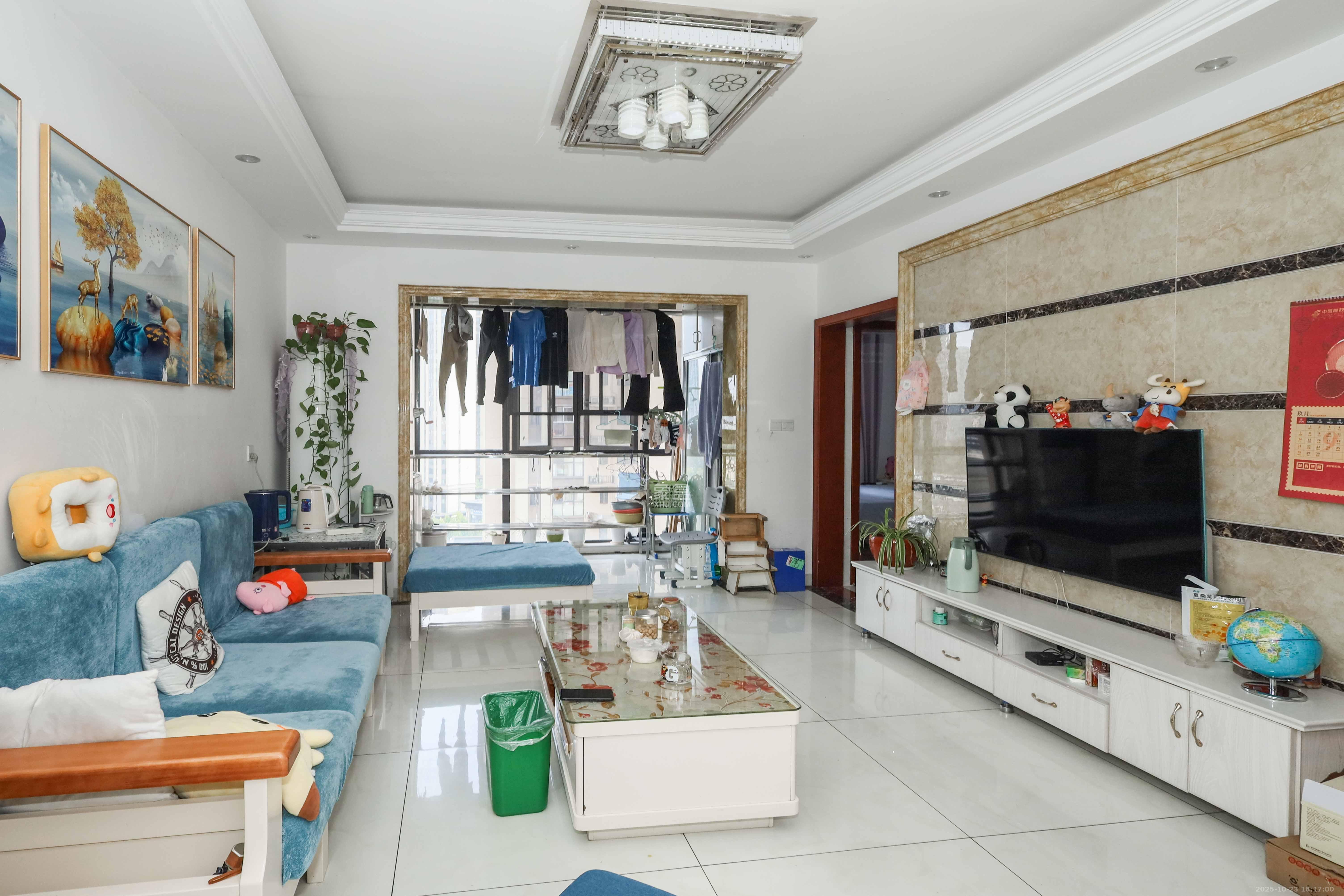 梅溪湖合能璞丽 3室2厅1卫 110.0万 梅溪湖合能璞丽 3室2厅1卫 110.0万客厅