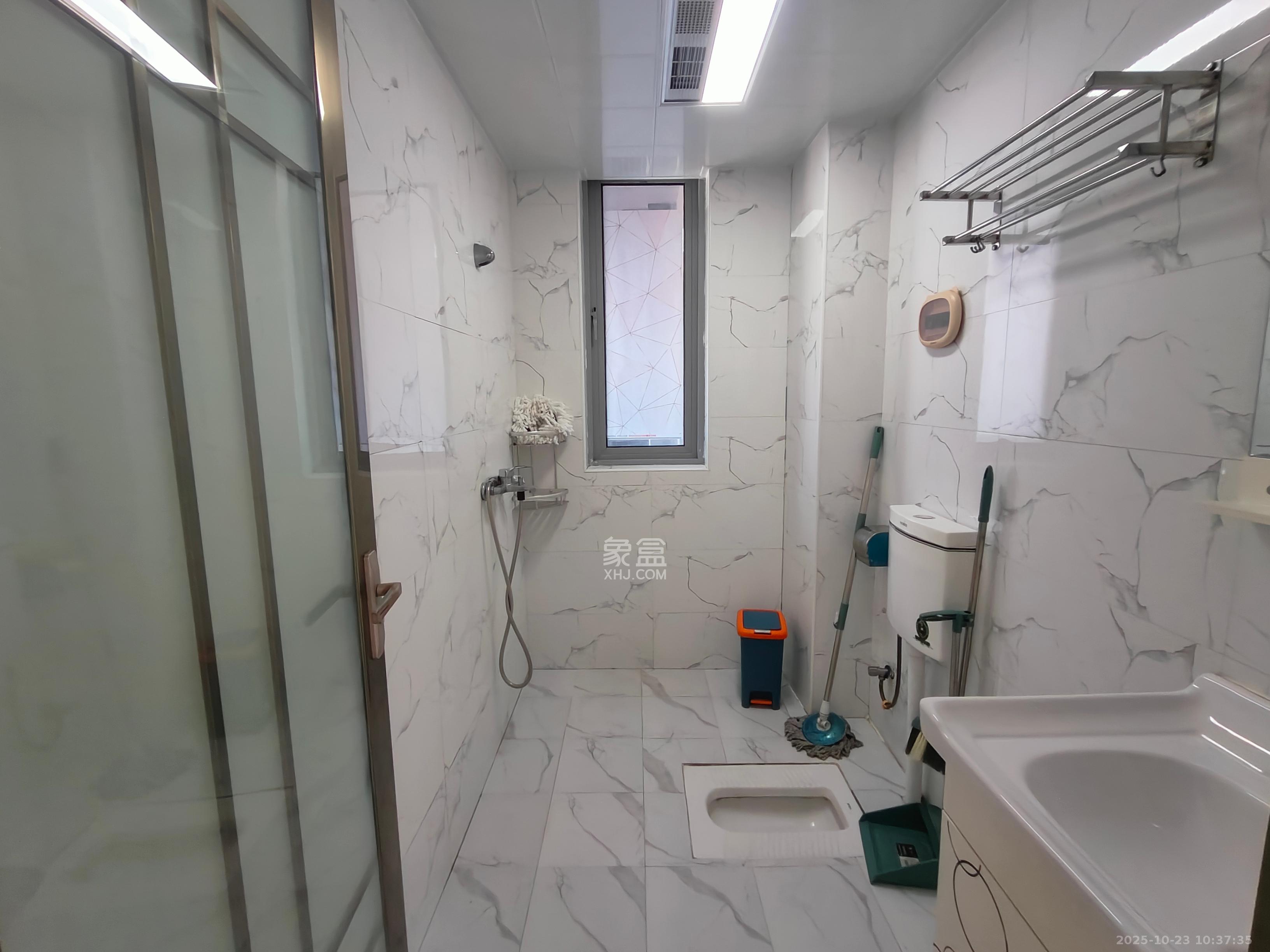 保利天禧D区  3室2厅2卫    3600.0元/月室内图