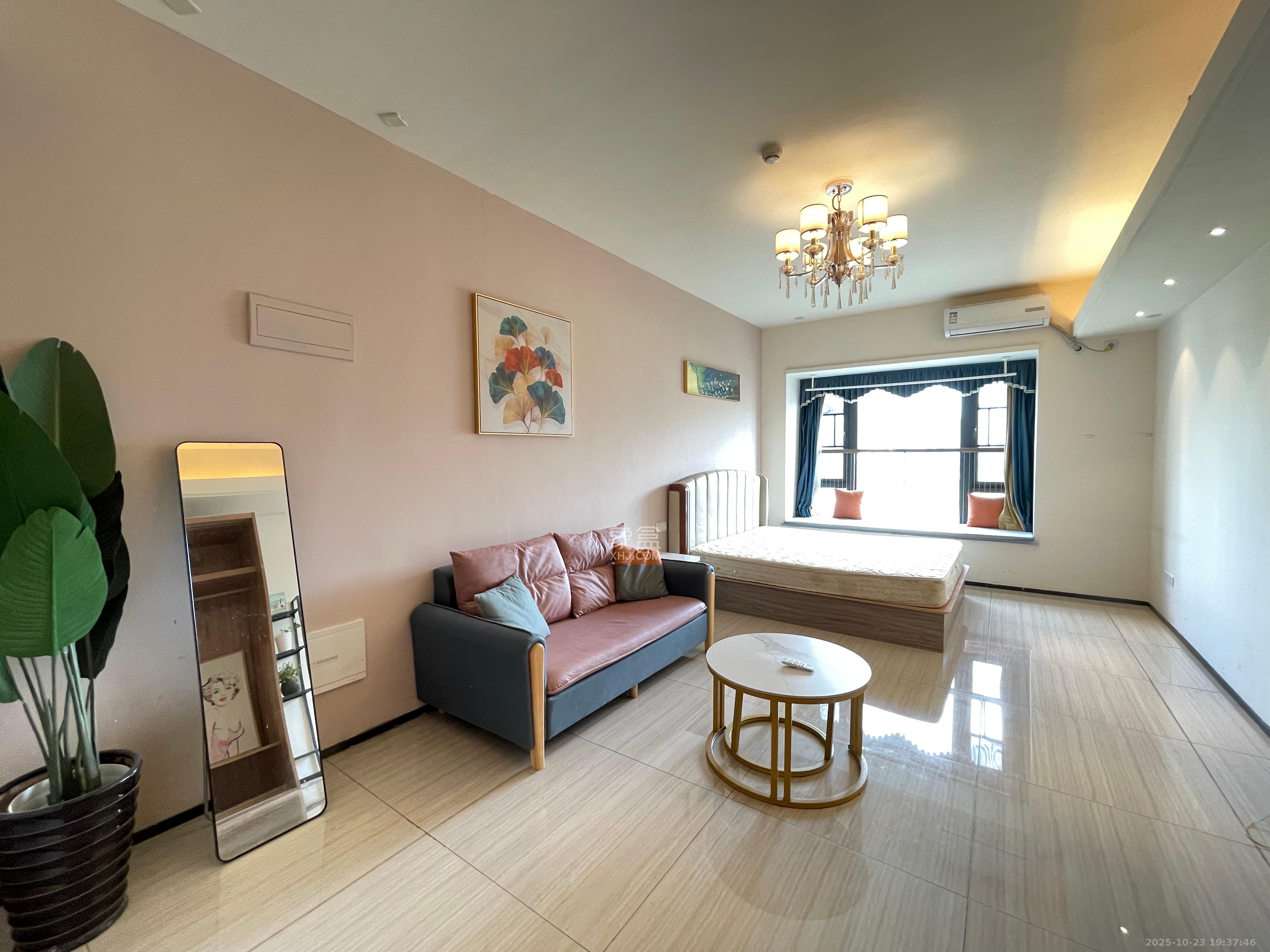 恒大国际广场  1室1厅1卫    1400.0元/月 恒大国际广场  1室1厅1卫    1400.0元/月室内图