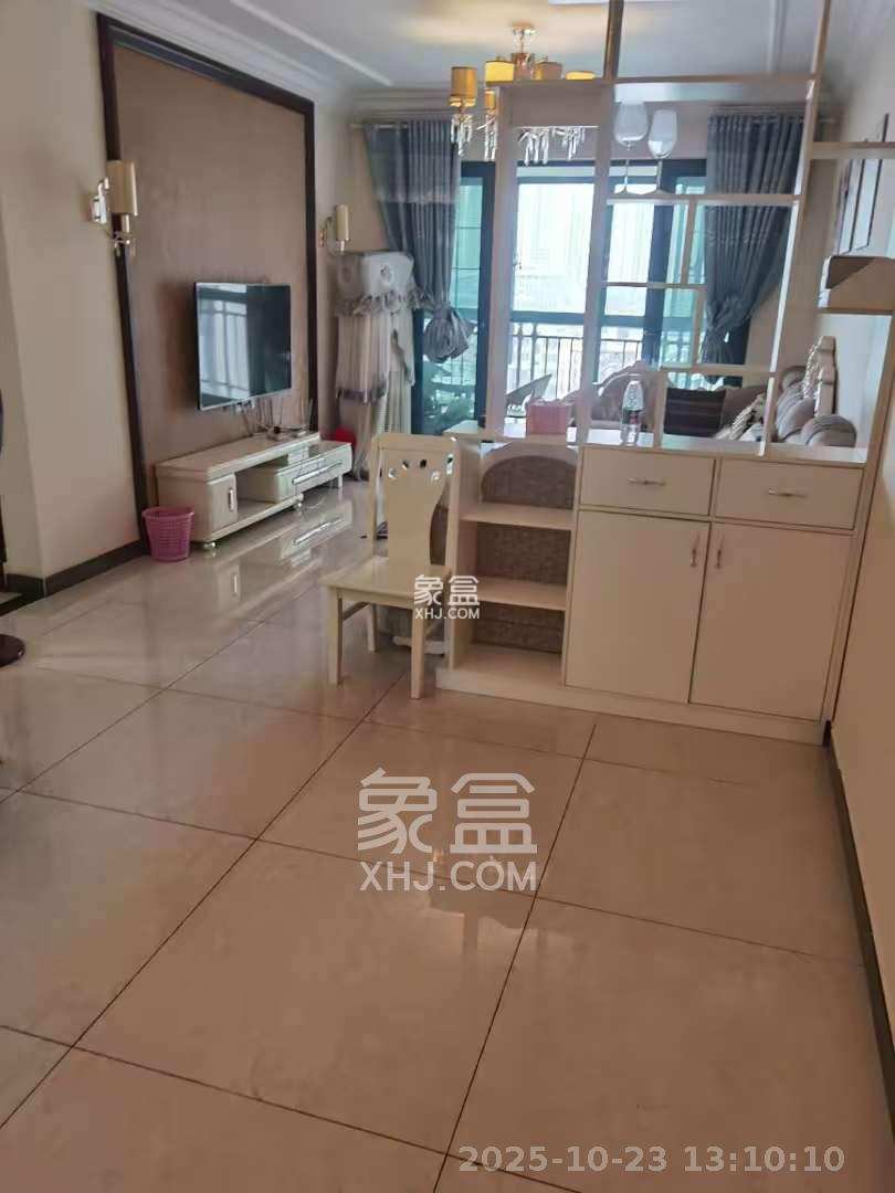 恒大翡翠华庭 2室2厅1卫 2000.0元/月 恒大翡翠华庭 2室2厅1卫 2000.0元/月室内图